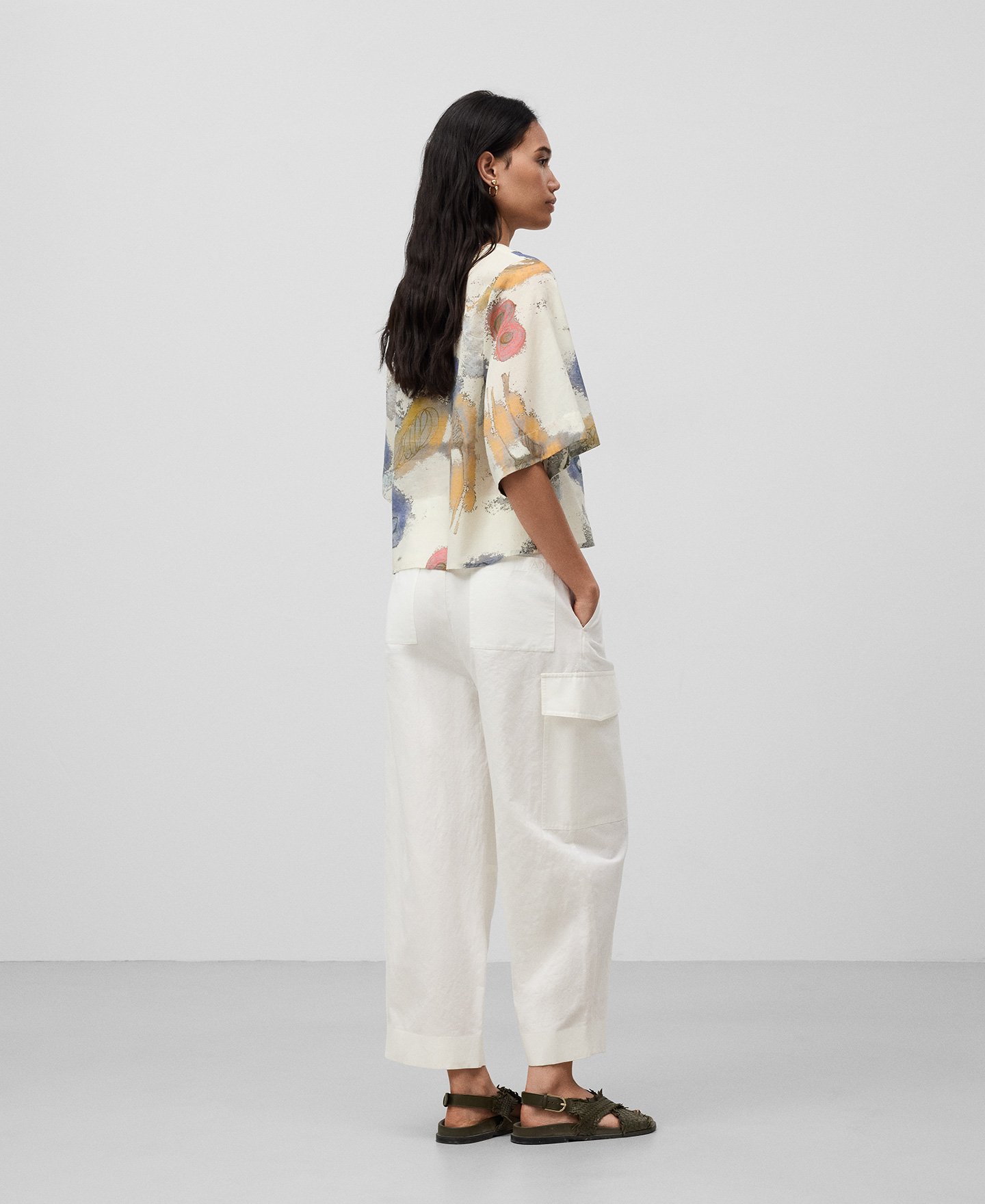 V-neckline printed blouse woman image number 2