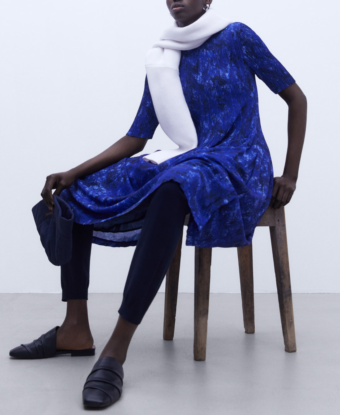 Printed crinkle dress image number 4