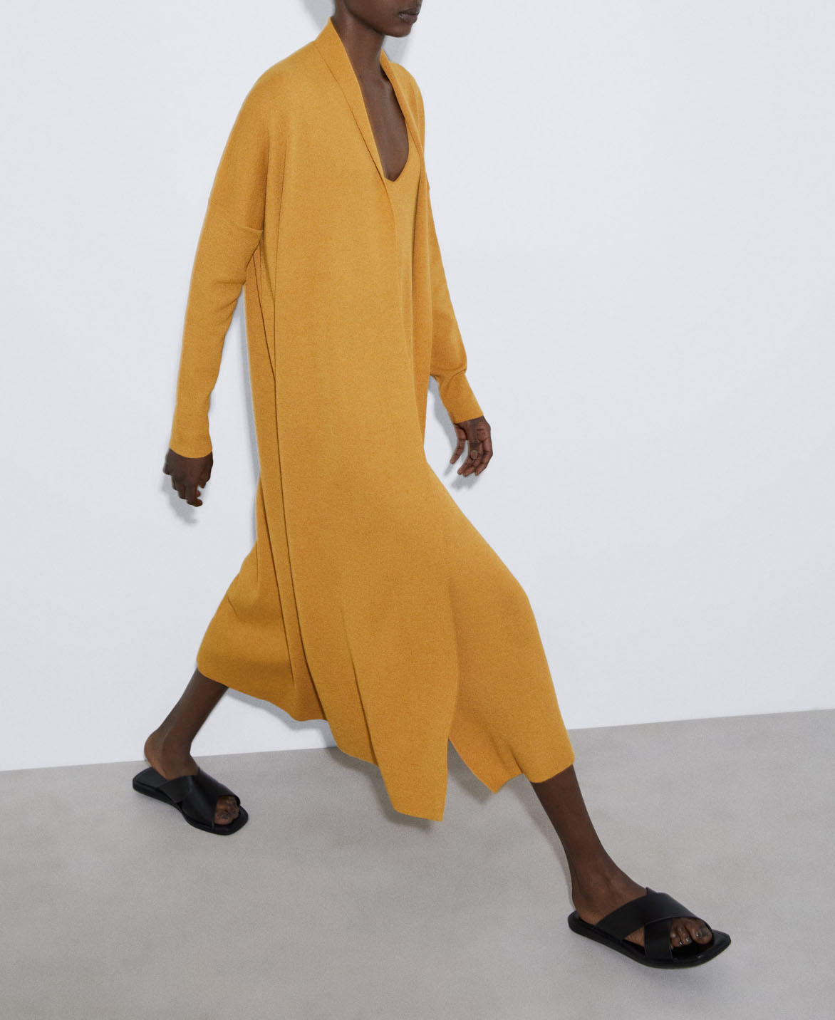 Long rubber knitted jacket image number 1