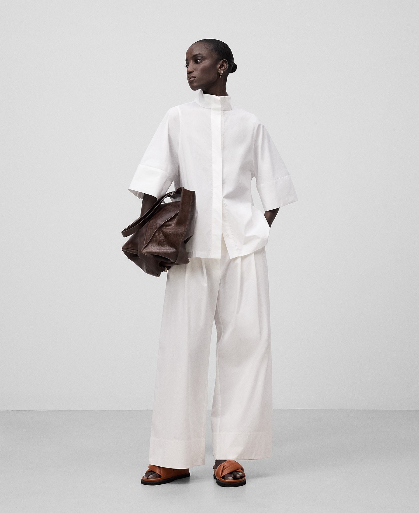 Organic cotton wide leg trousers woman image number 1
