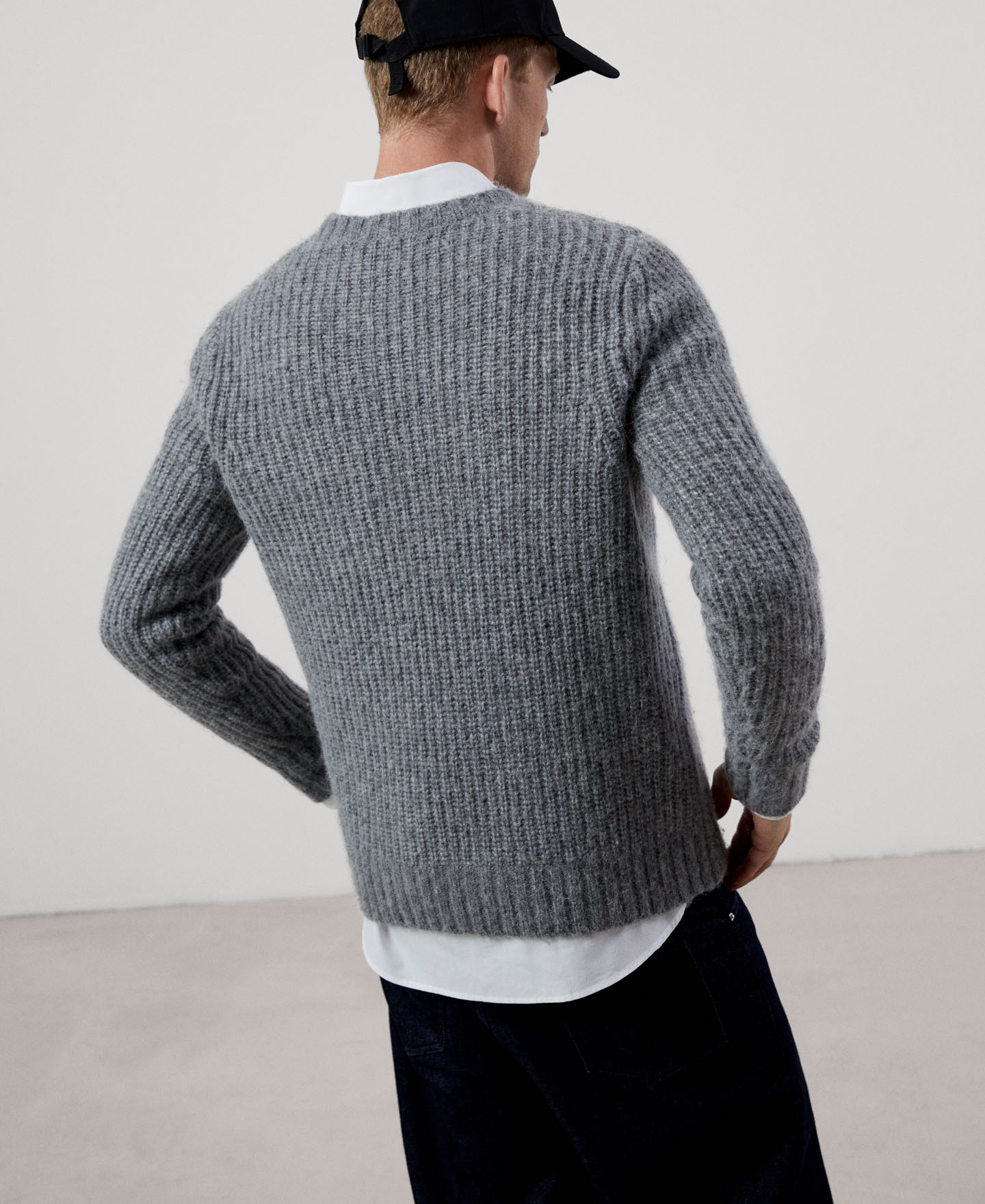 Merino wool fabric sweater image number 2