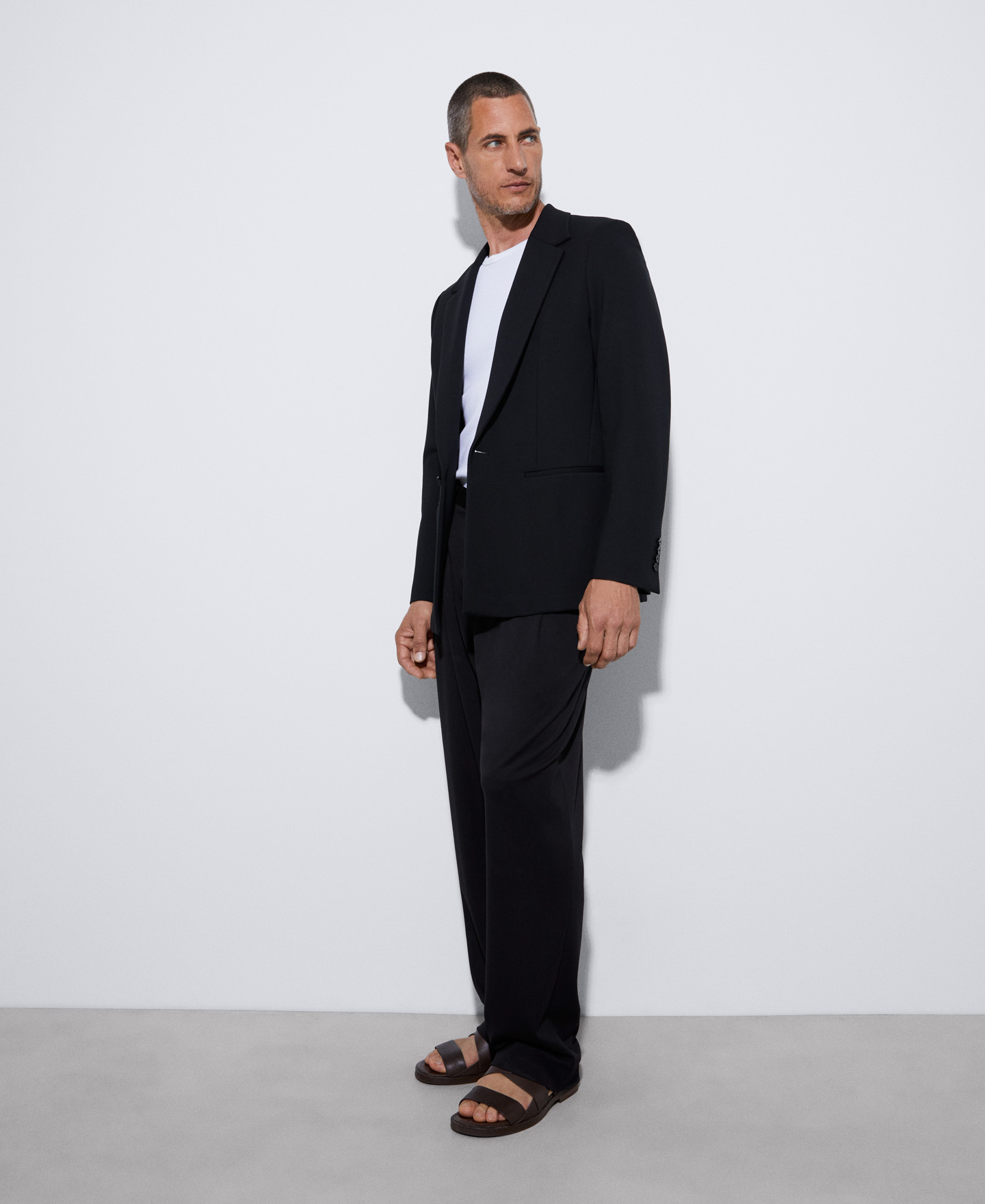 Viscose pleated trousers image number 1
