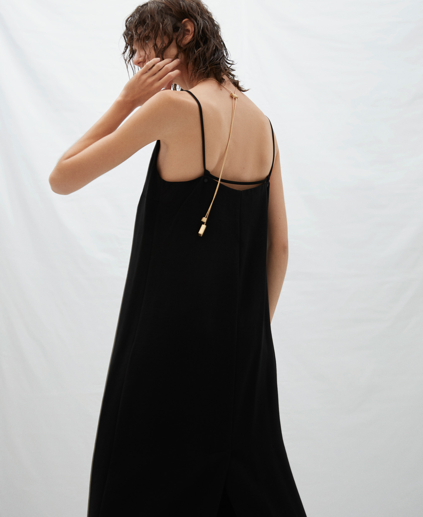 Sleeveless midi dress image number 3