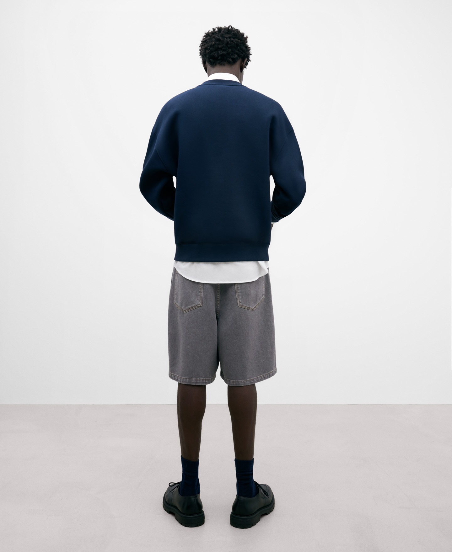 Sudadera cuello caja azul marino image number 2