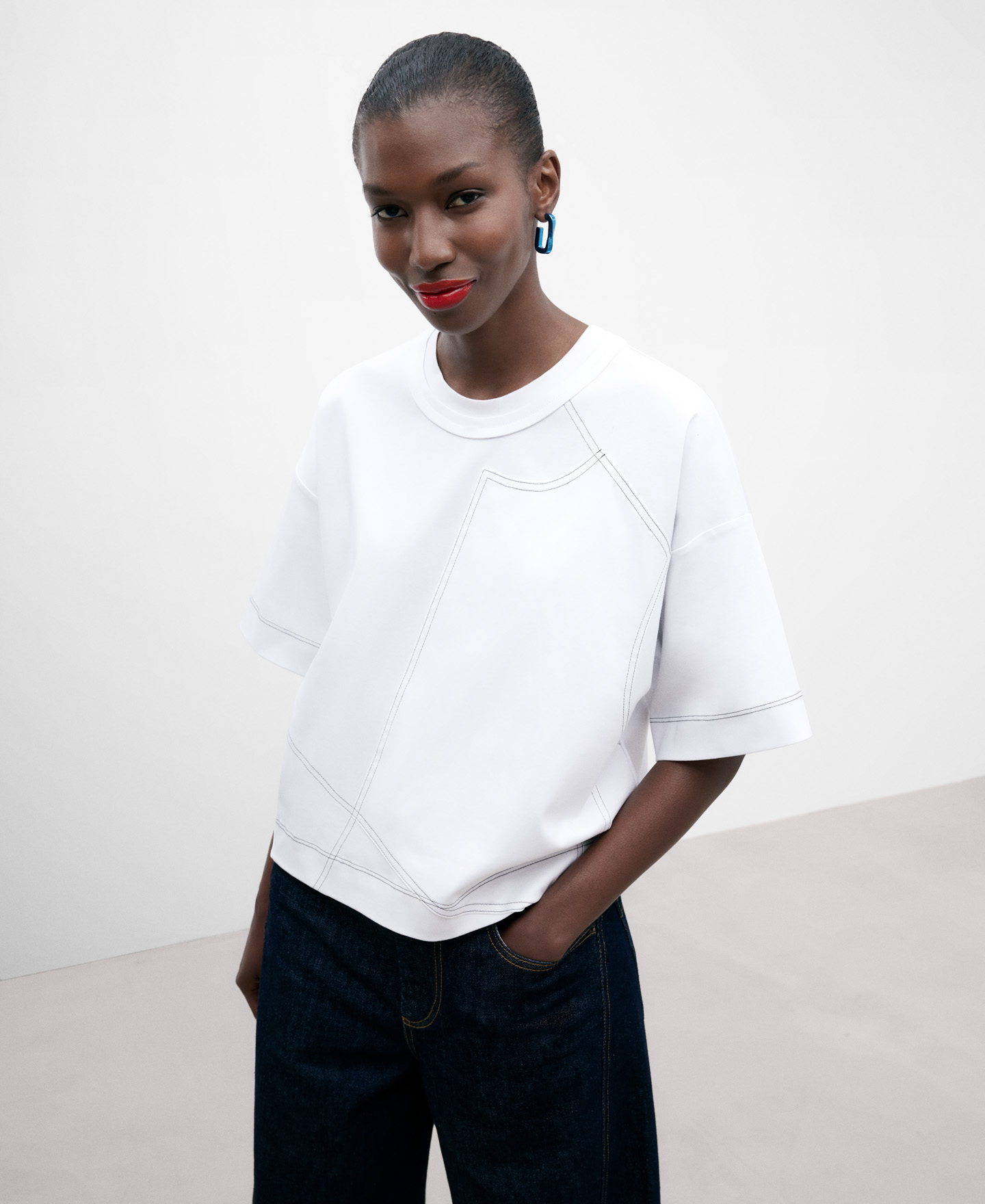 Women's T-shirt with panels in contrast image number 0