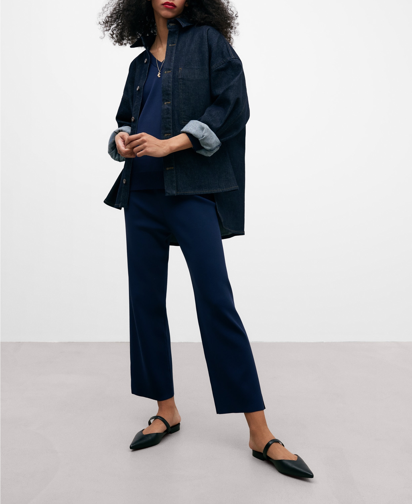 Navy blue knitted trousers image number 1