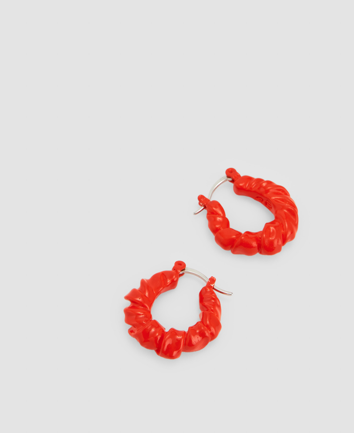 Zinc and resin lacquered earring image number 2
