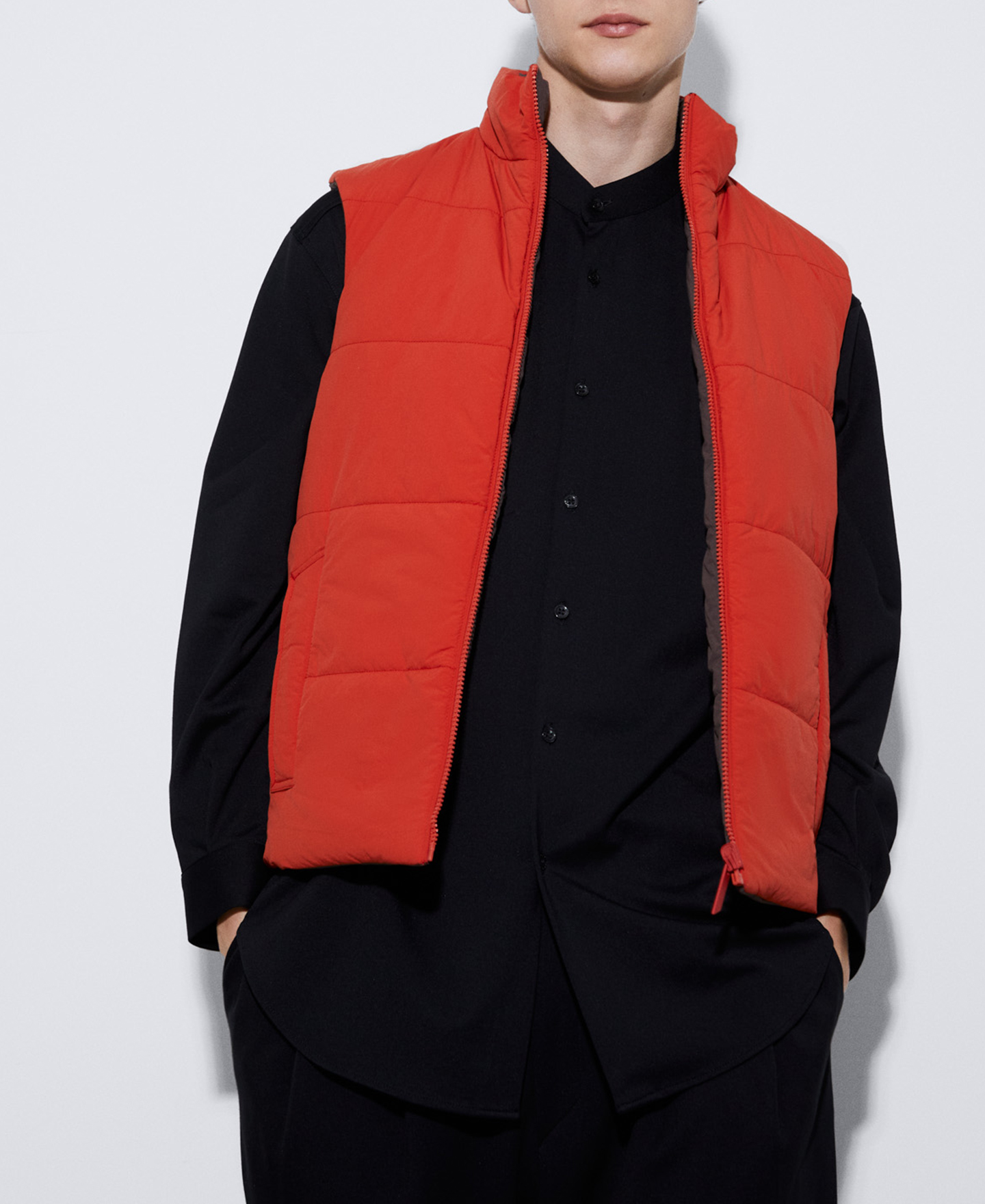 Reversible padded nylon vest image number 0