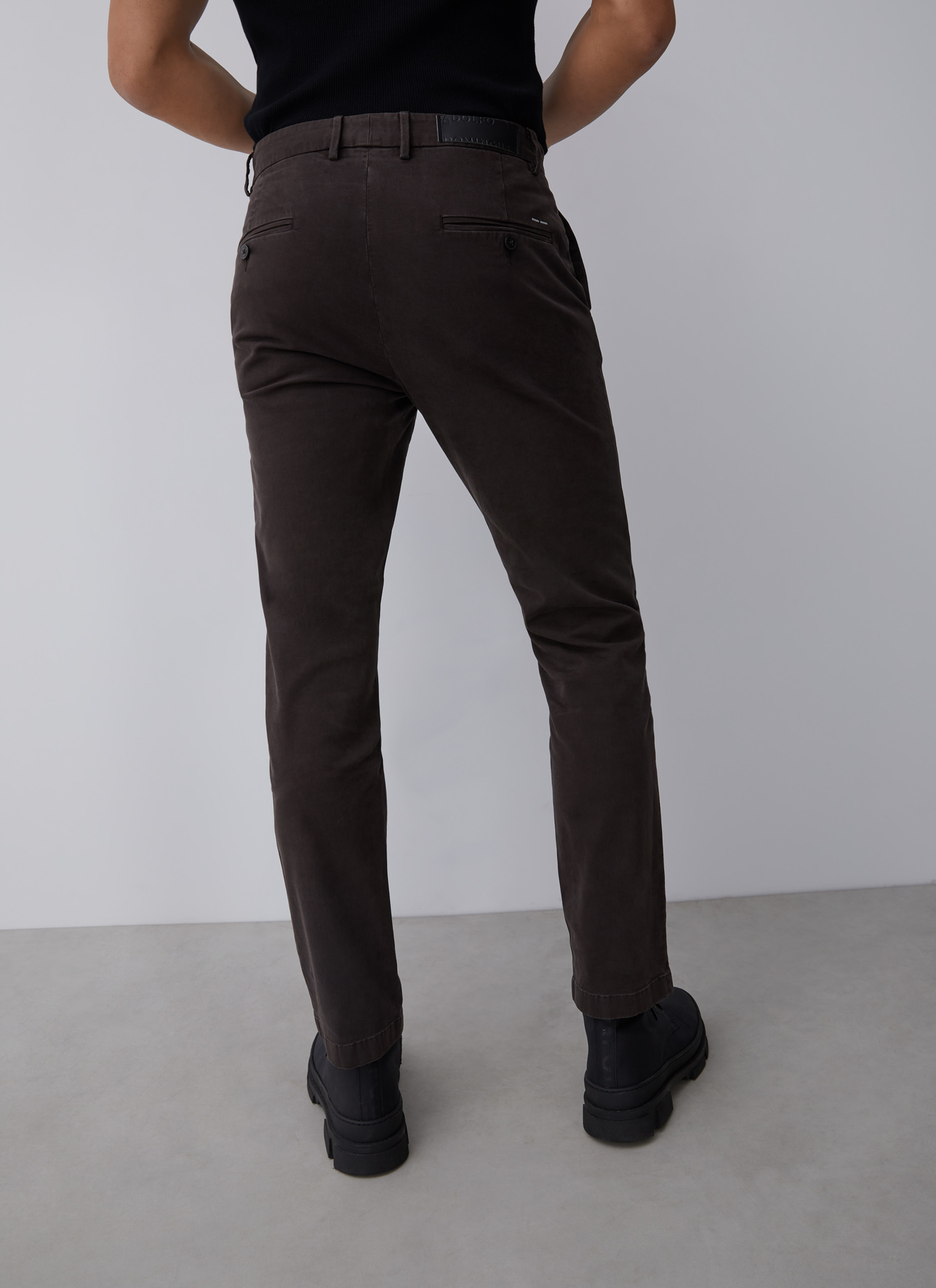 Elastic cotton chino trousers image number 1