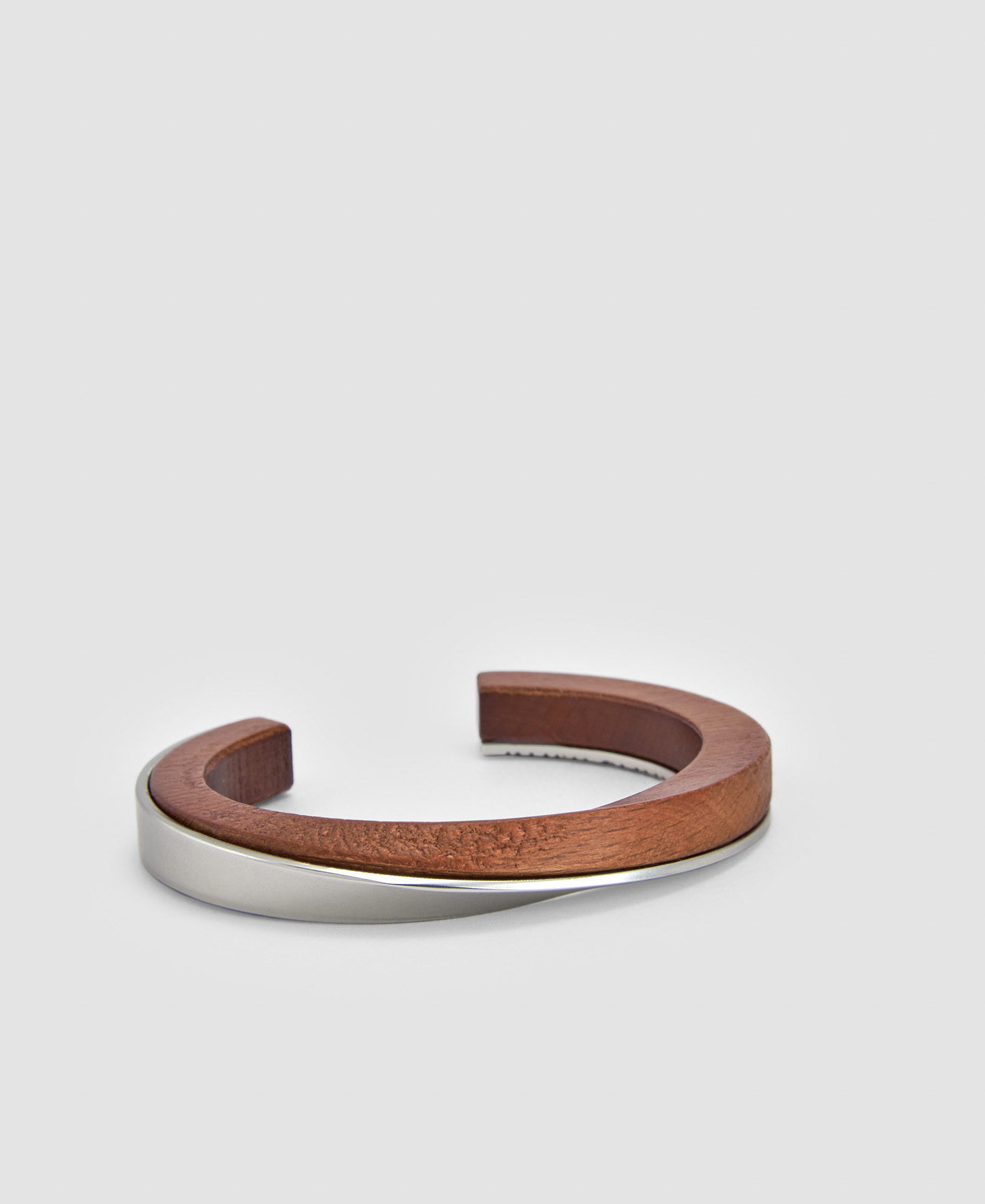 Wood and zinc twist bracelet image number 2