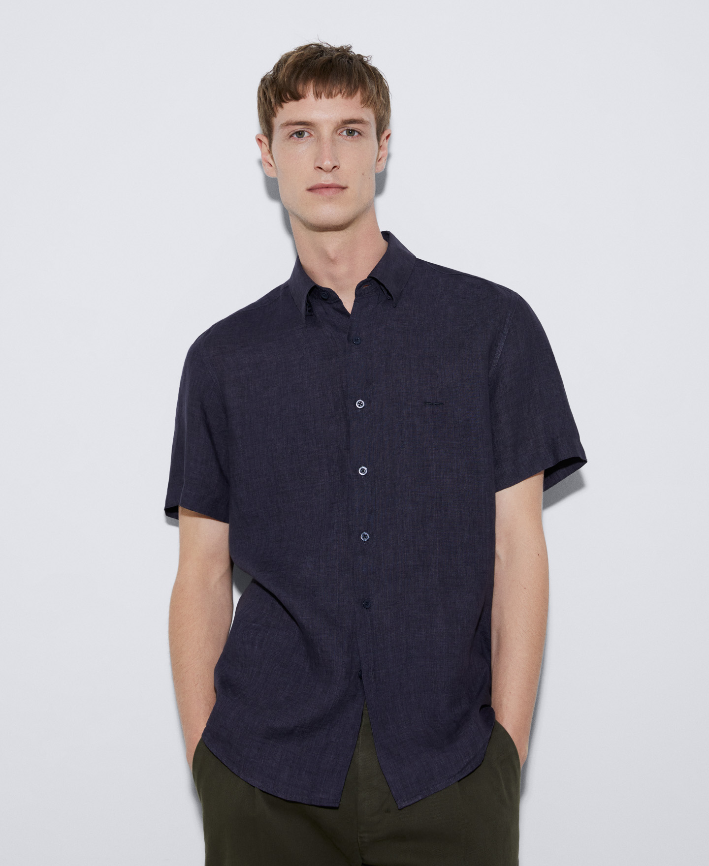 Short sleeve linen shirt image number 0