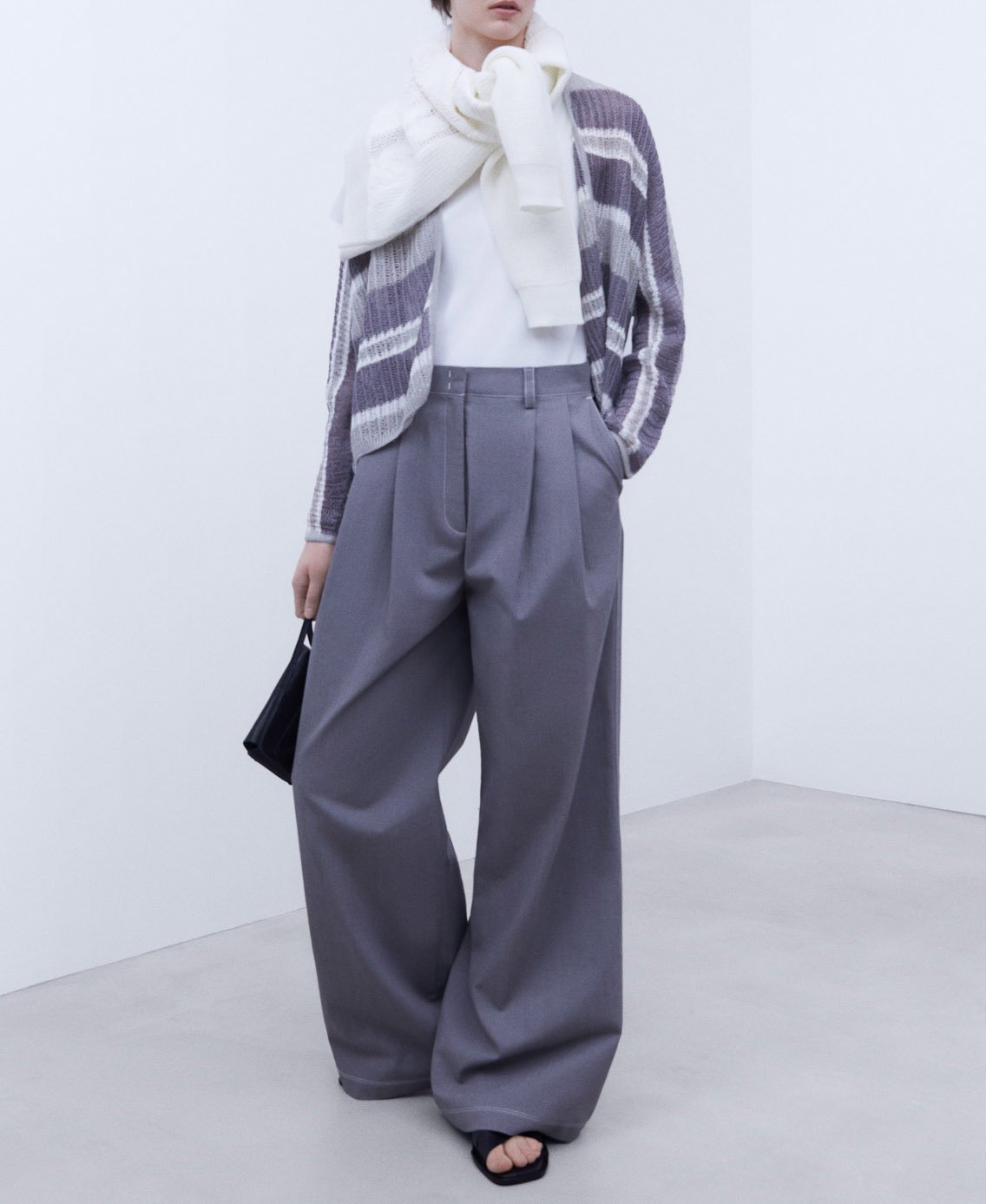 Lace knit linen cardigan image number 1