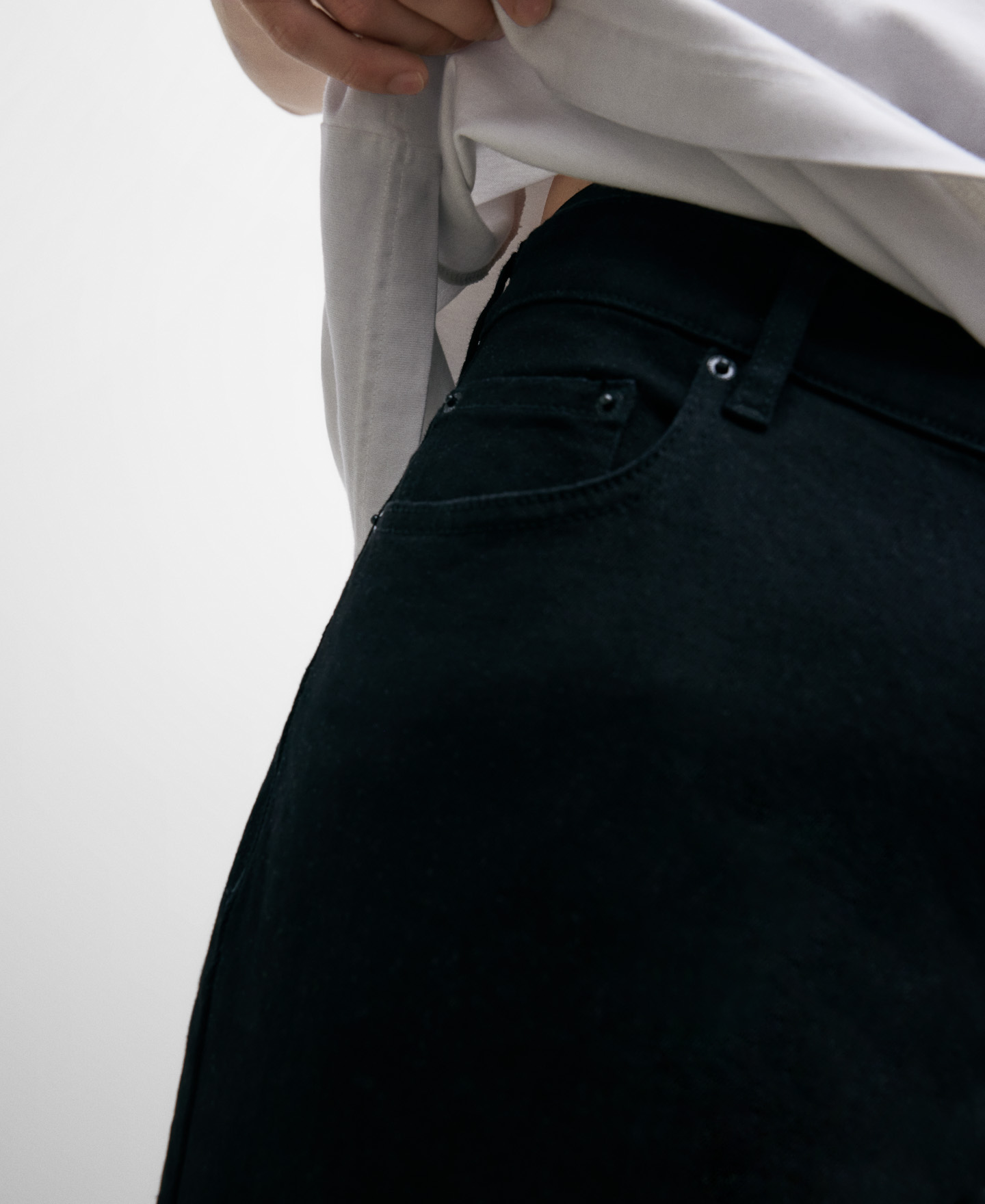 Pantalón vaquero algodón negro  hombre image number 3