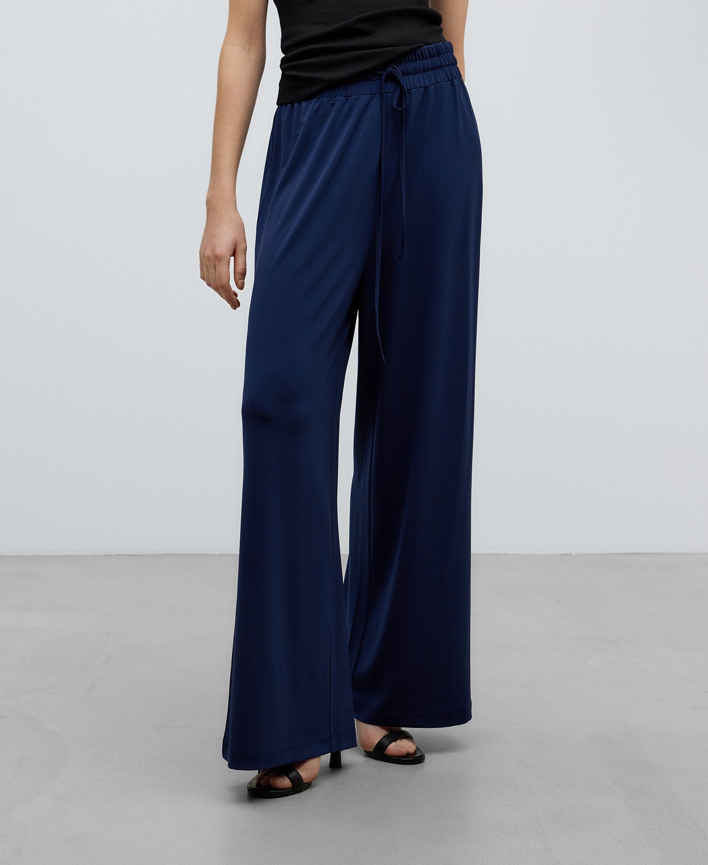 Navy blue jogger trousers woman image number 0