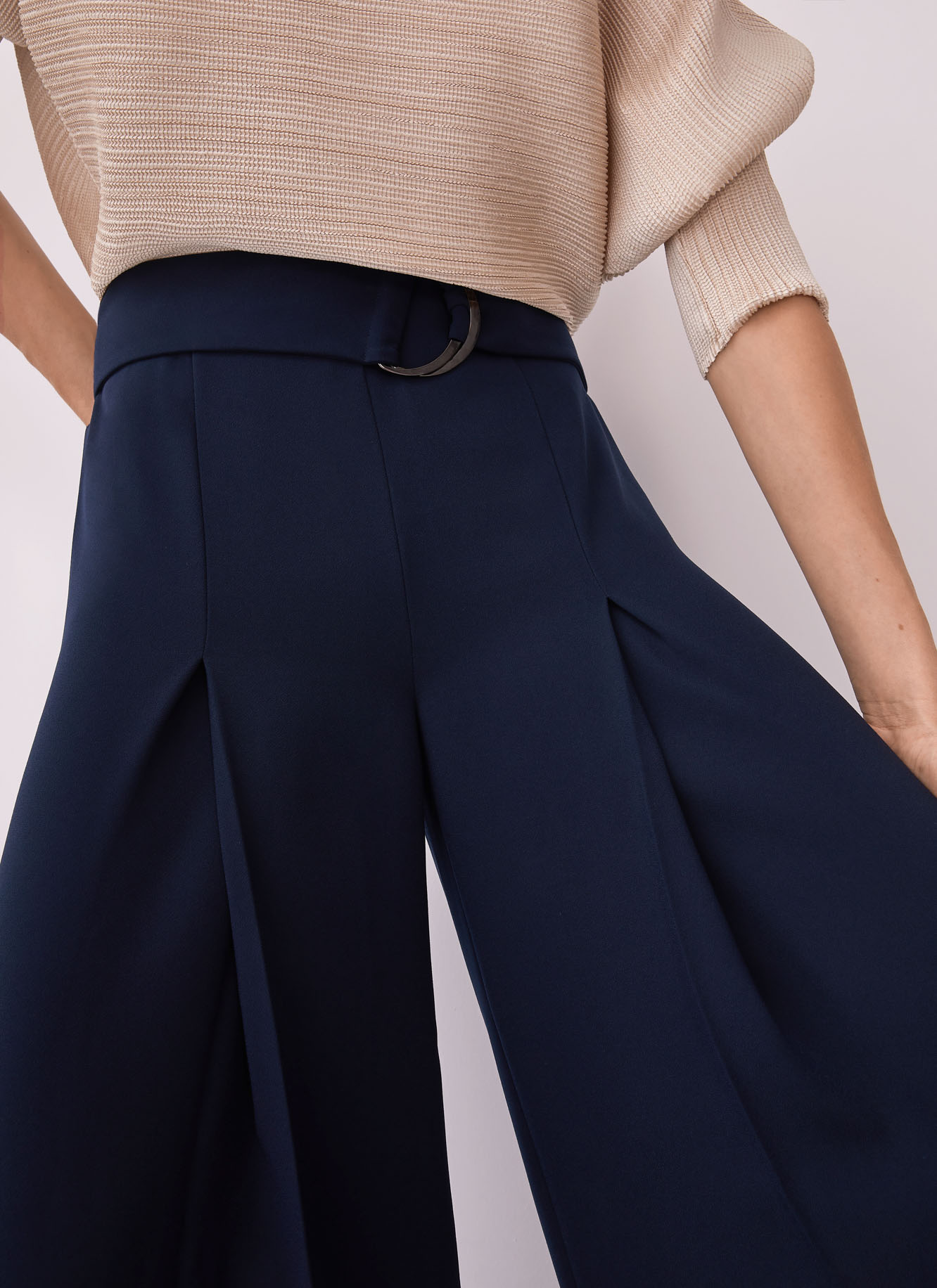 Wide trousers with darts and belt image number 1