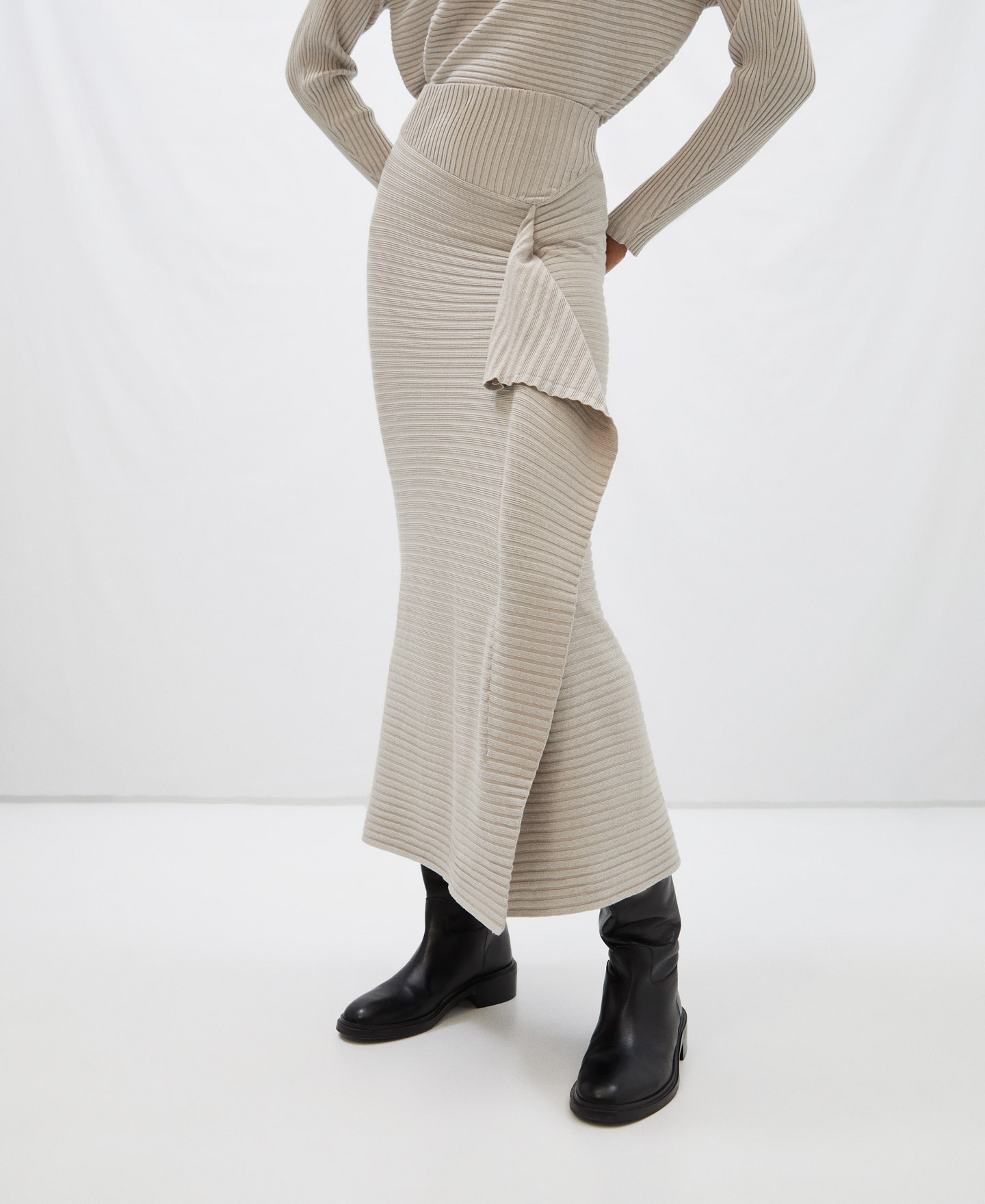 Viscose ribbed skirt image number 0