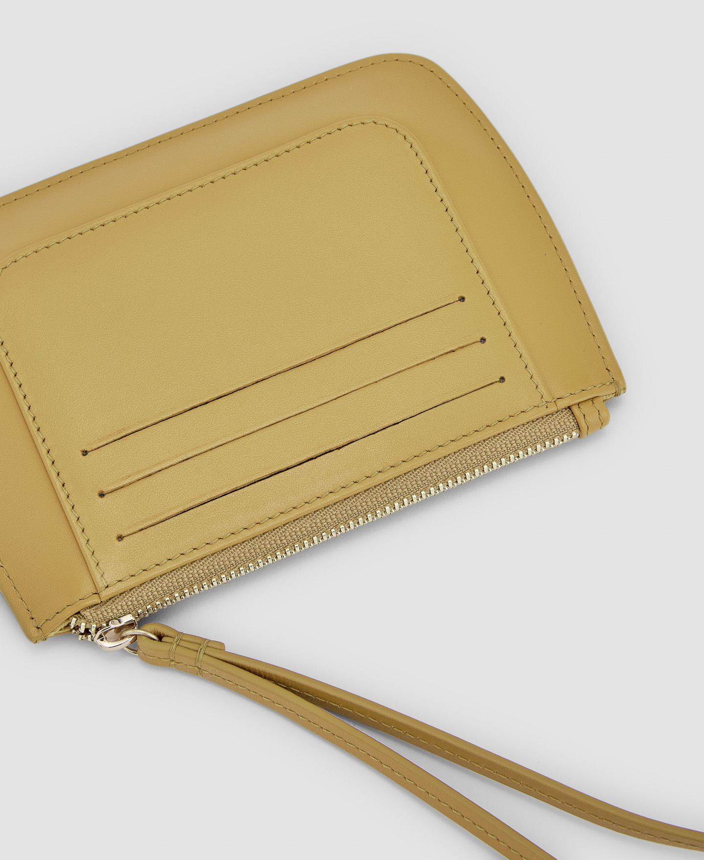 Cartera en vaqueta image number 2