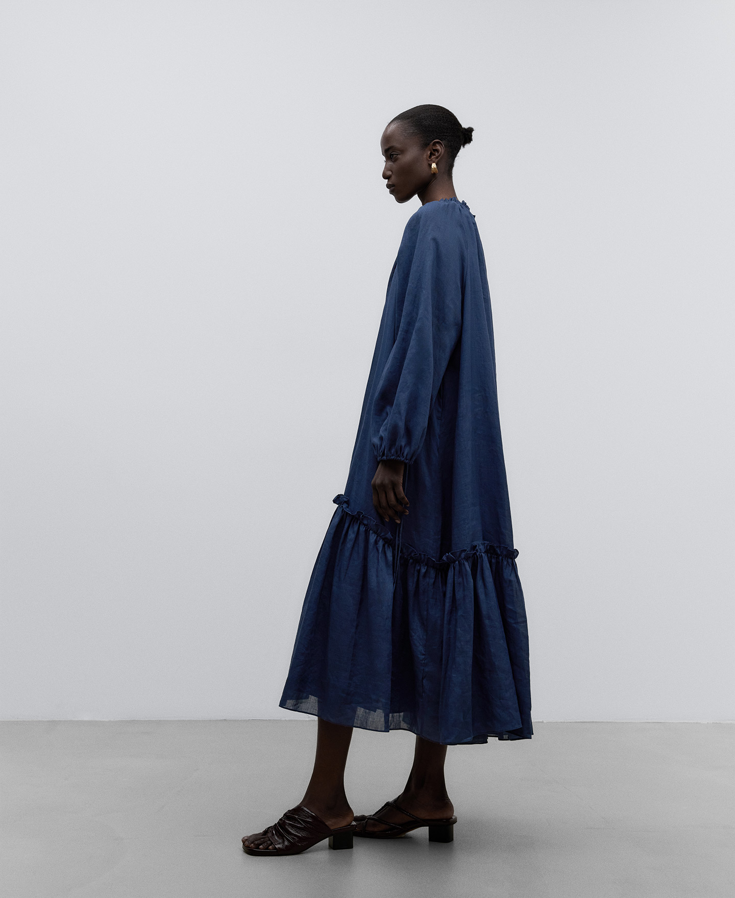 Blue maxi dress woman image number 1