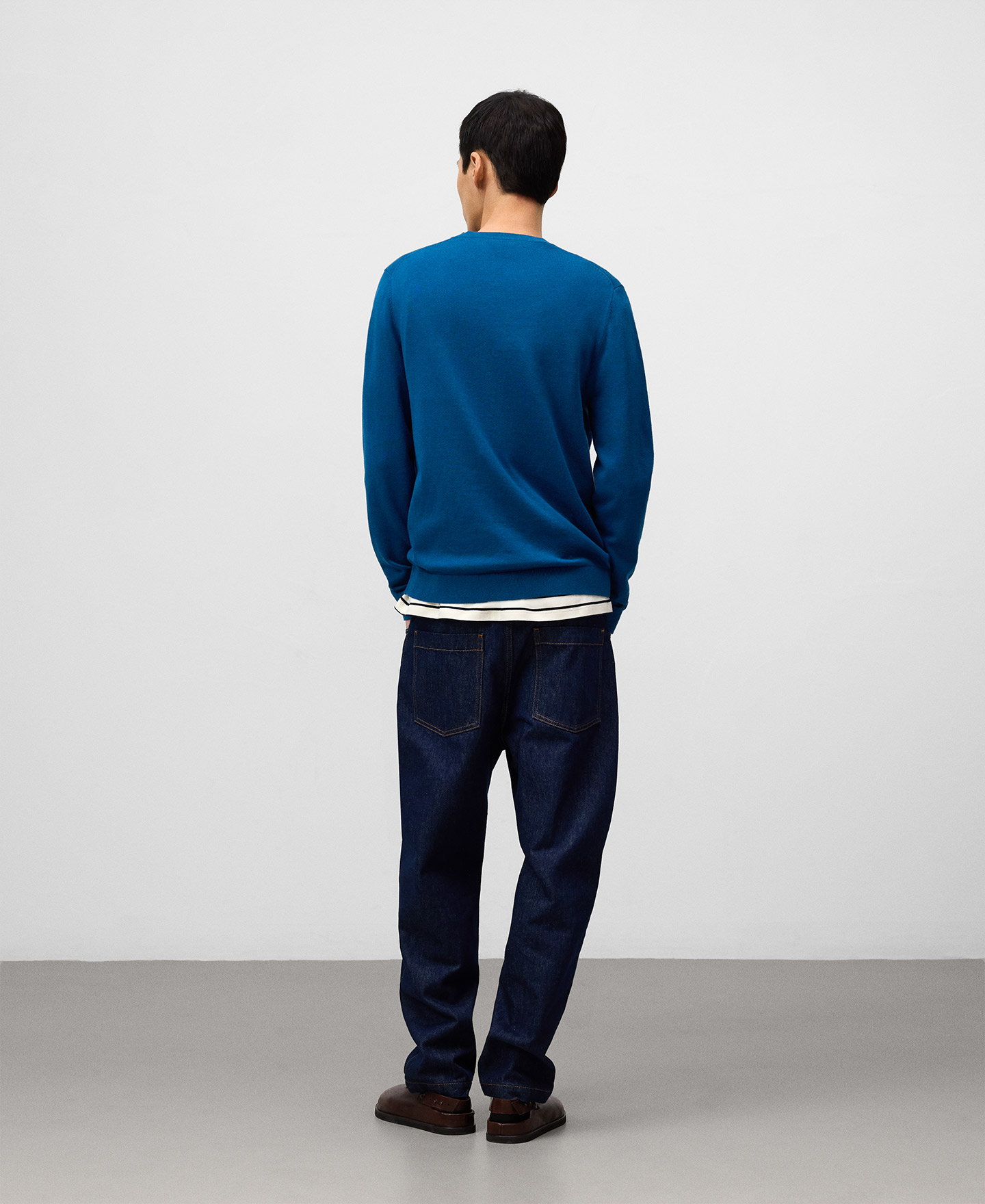 Regular fit crew collar sweater image number 2