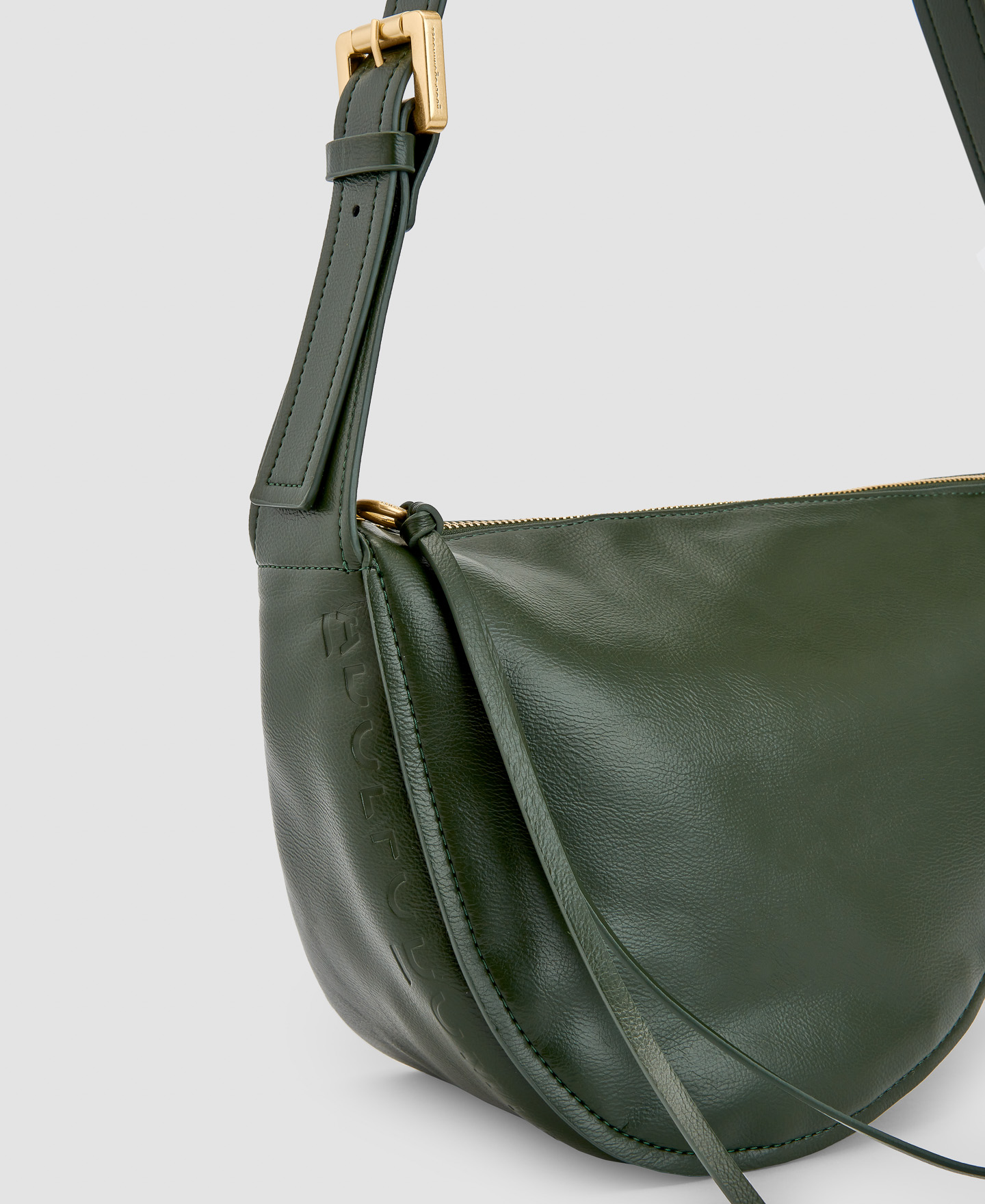 Responsible materials shoulder bag image number 3