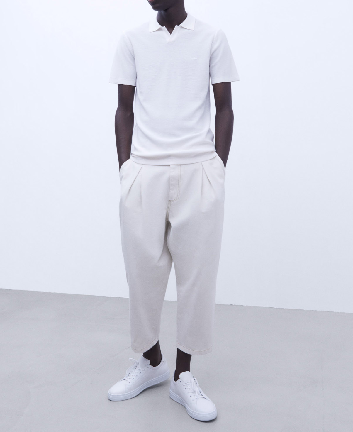 Regular fit buttonless polo shirt image number 1