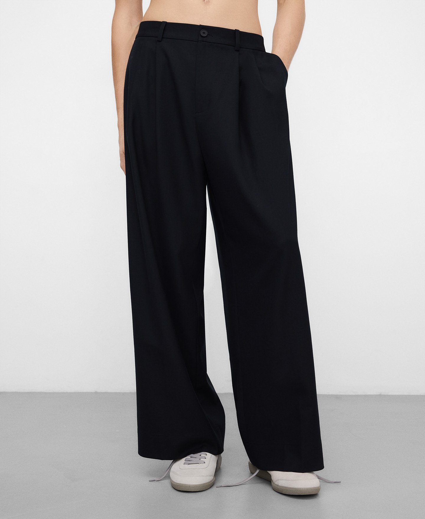 Relaxed fit trousers with sash man image number 0