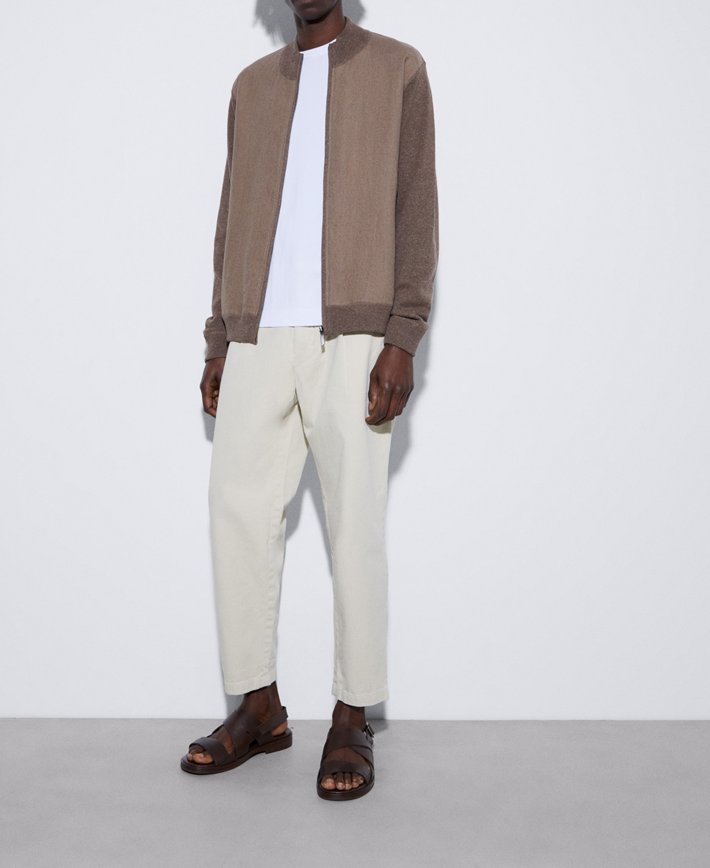 Knitted jacket in linen and cotton image number 1