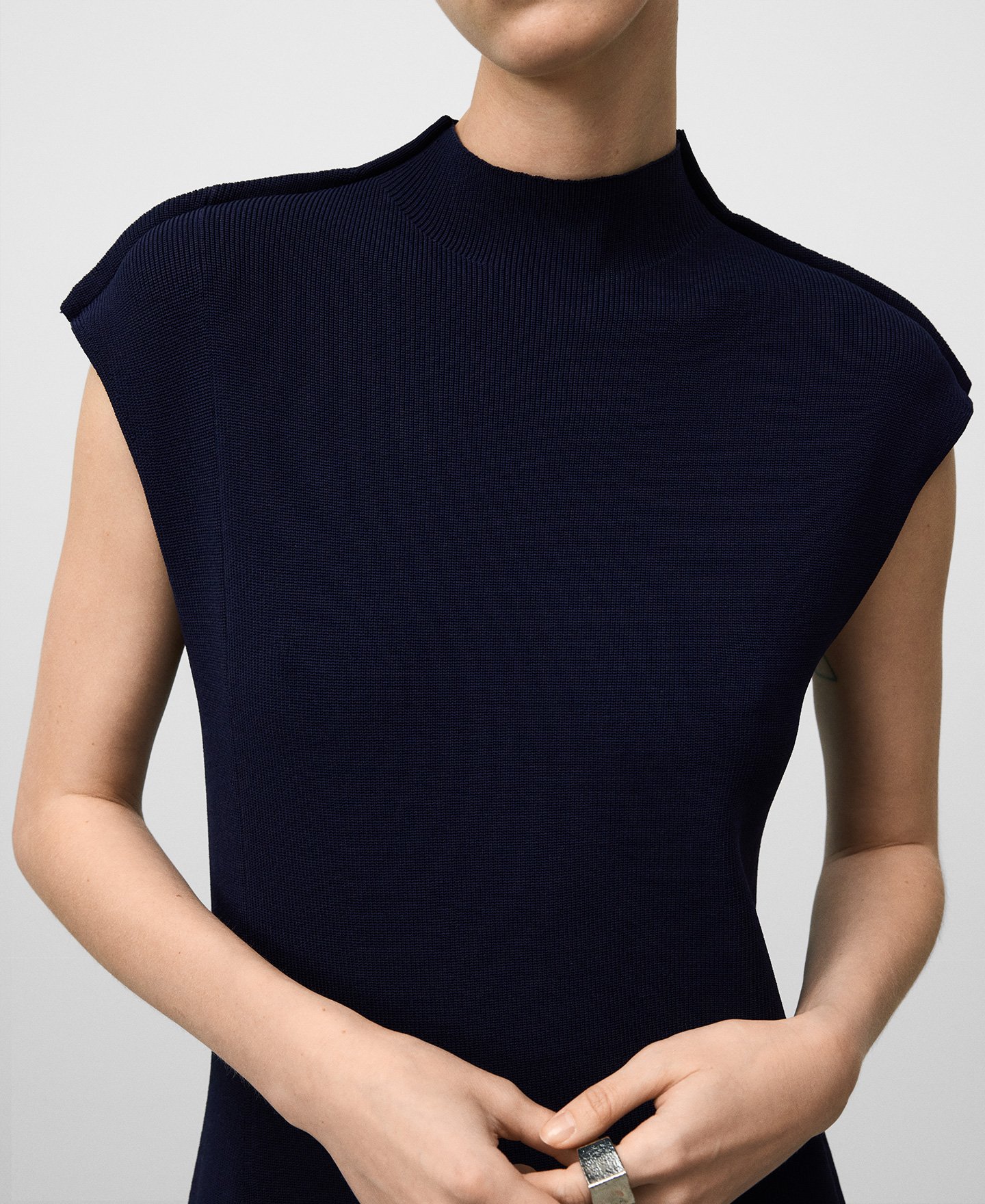 Perkins collar knit dress woman image number 3