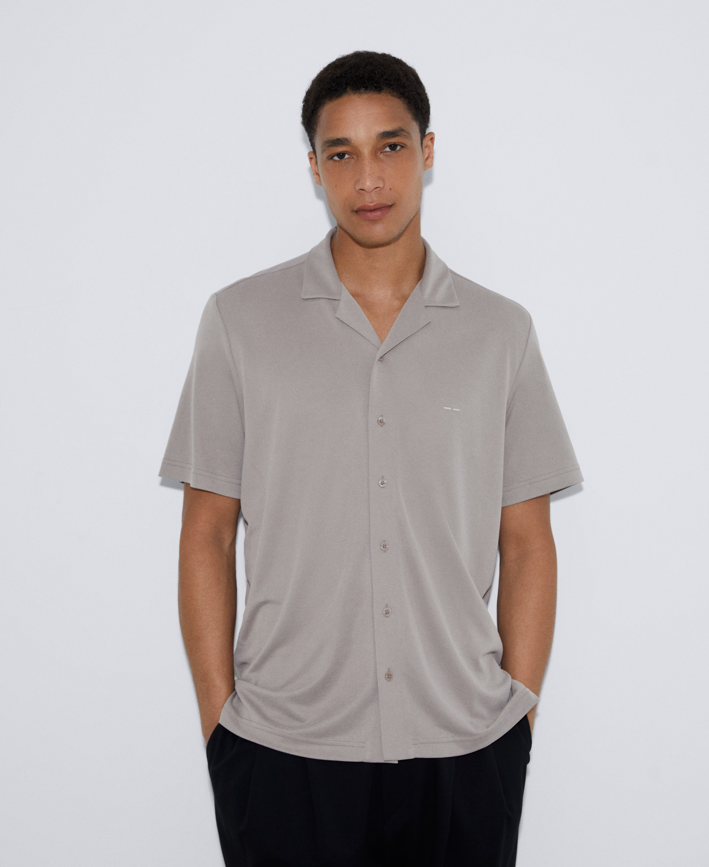 Camisa bowling en modal responsable image number 0