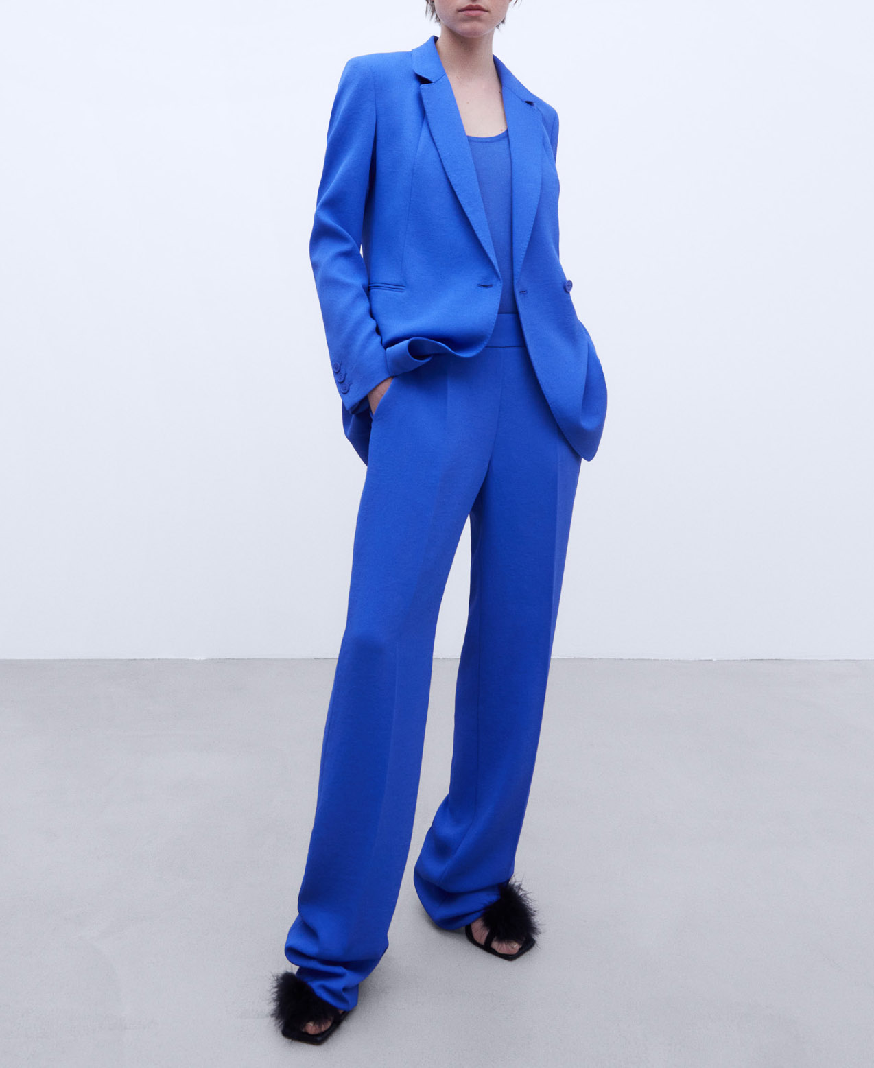 Long fitted blazer image number 1