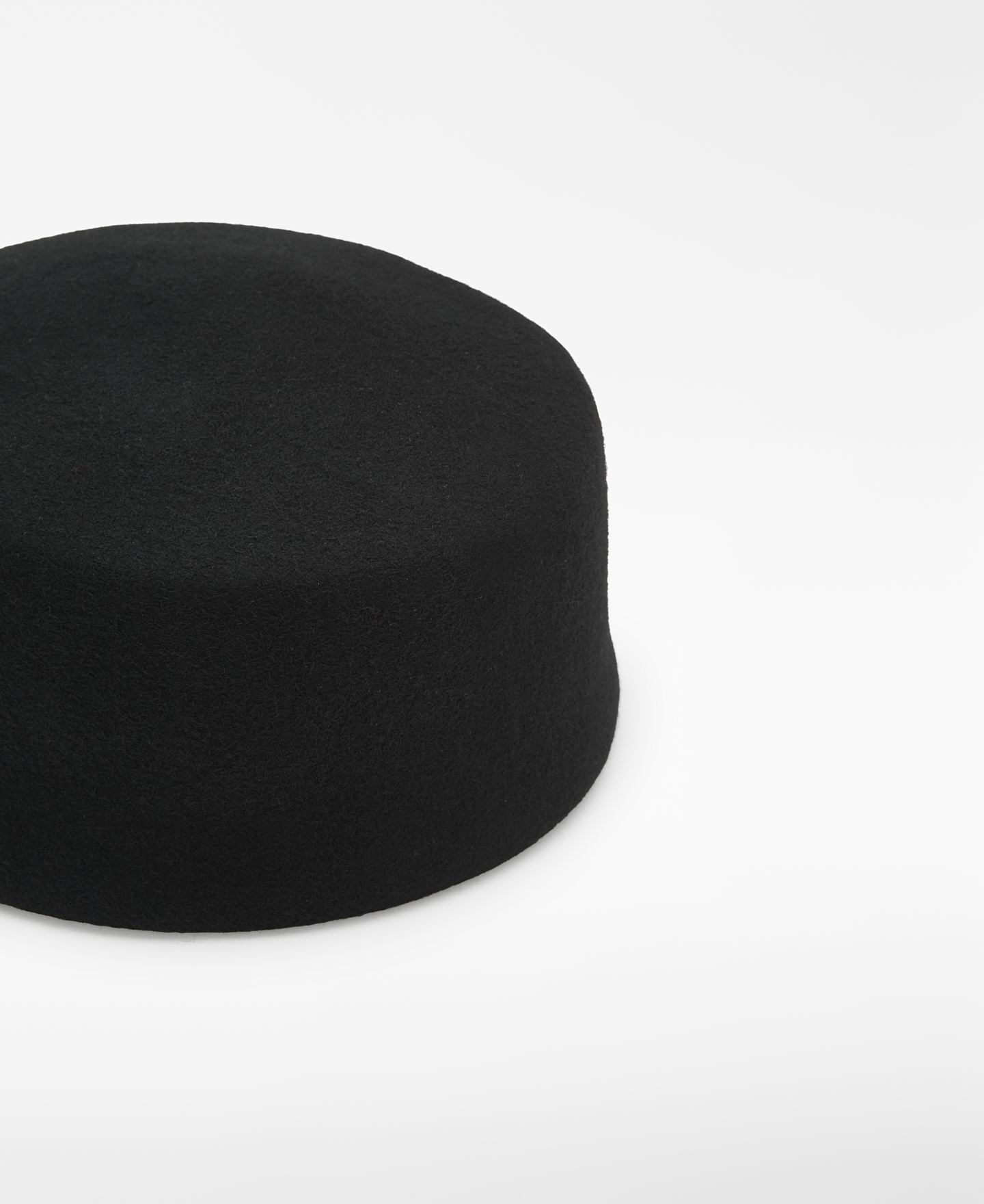 Gorro casquete lana afiletrada image number 1