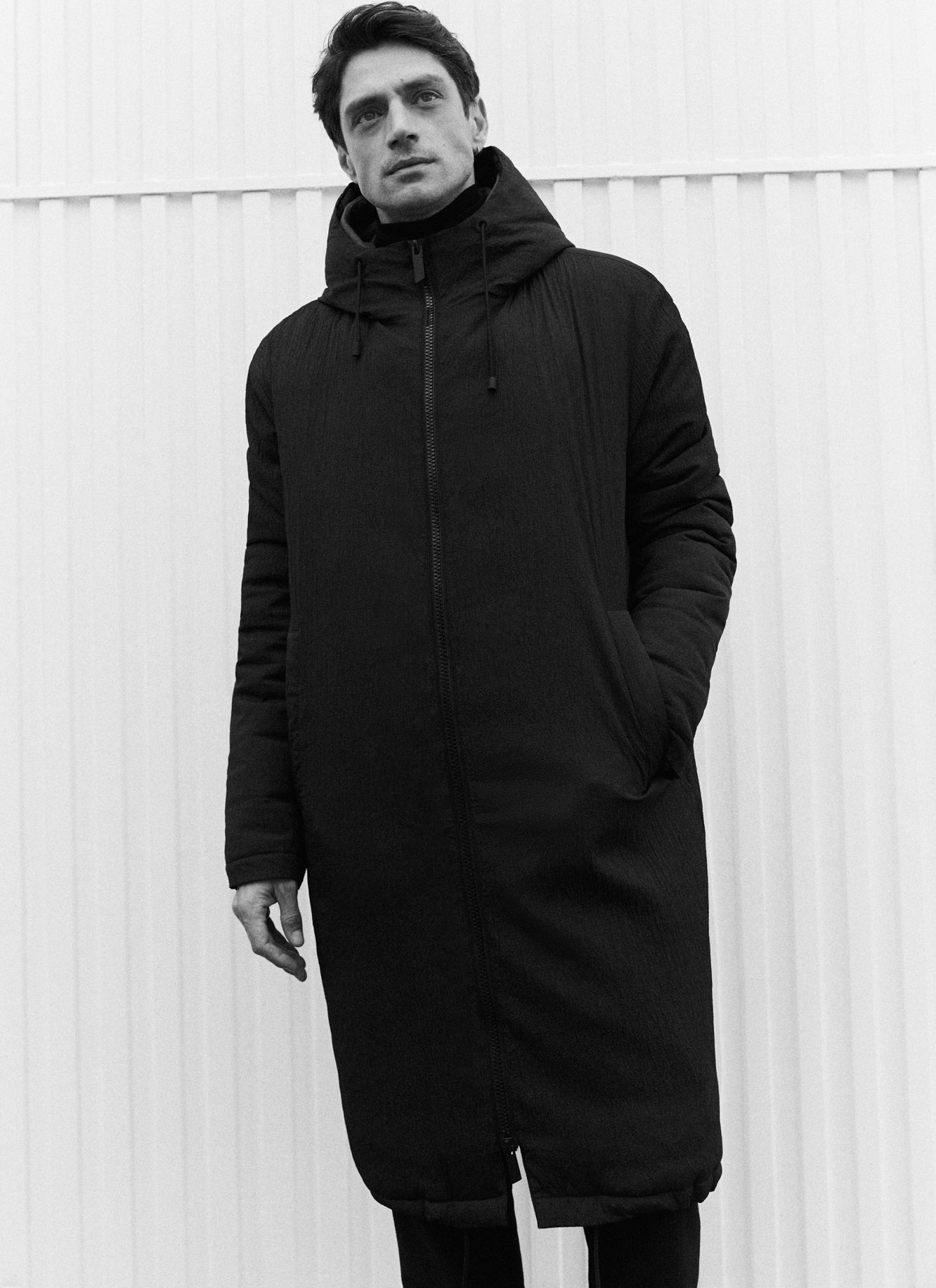 Long wrinkled parka image number 4
