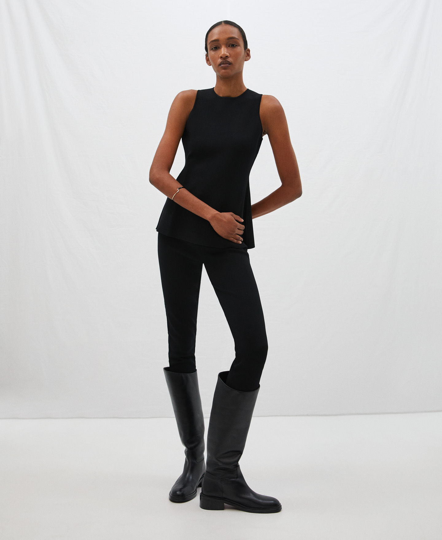 Top peplum en punto cerrojillo image number 1