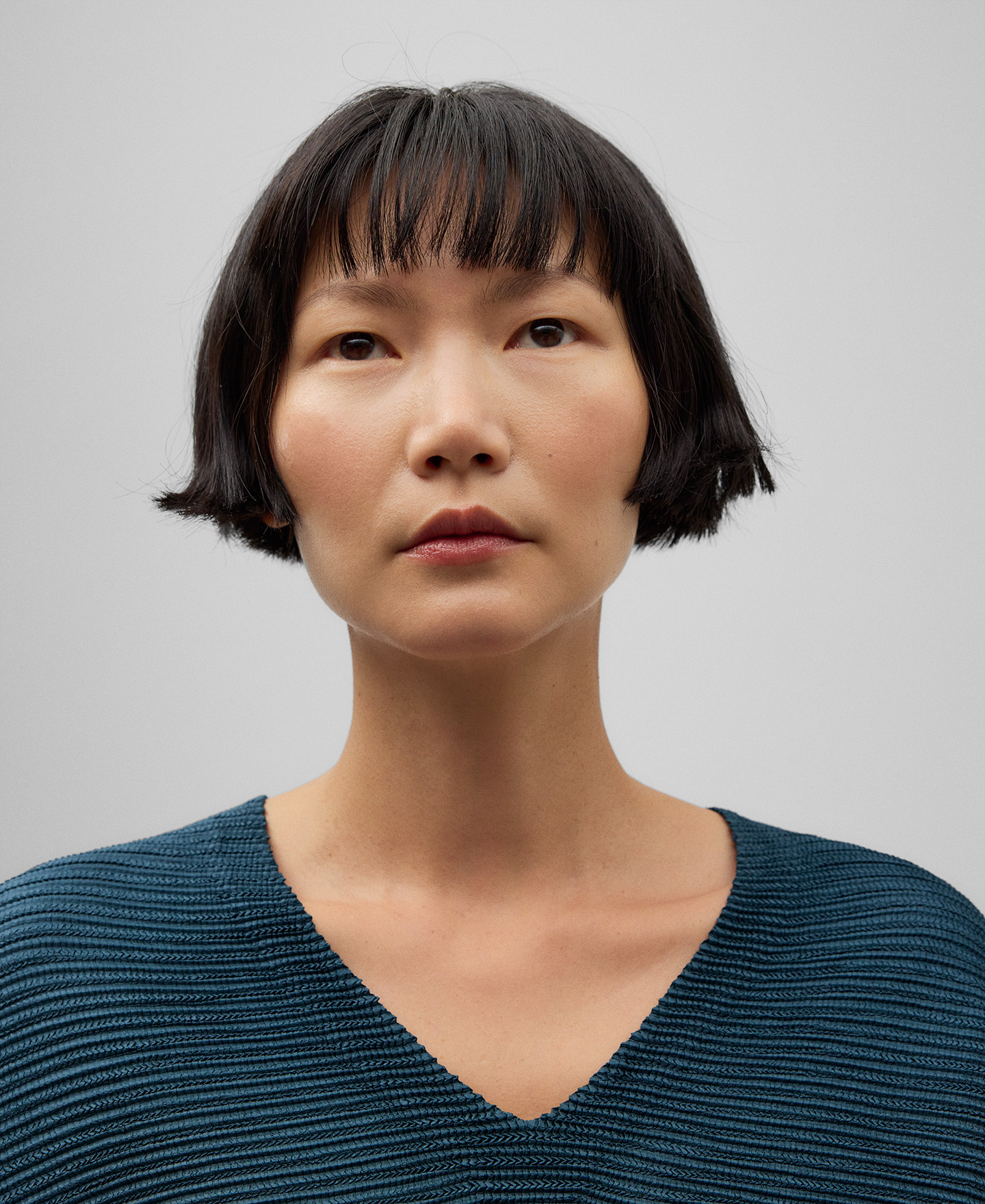 Pleated fabric V-neck top woman image number 3