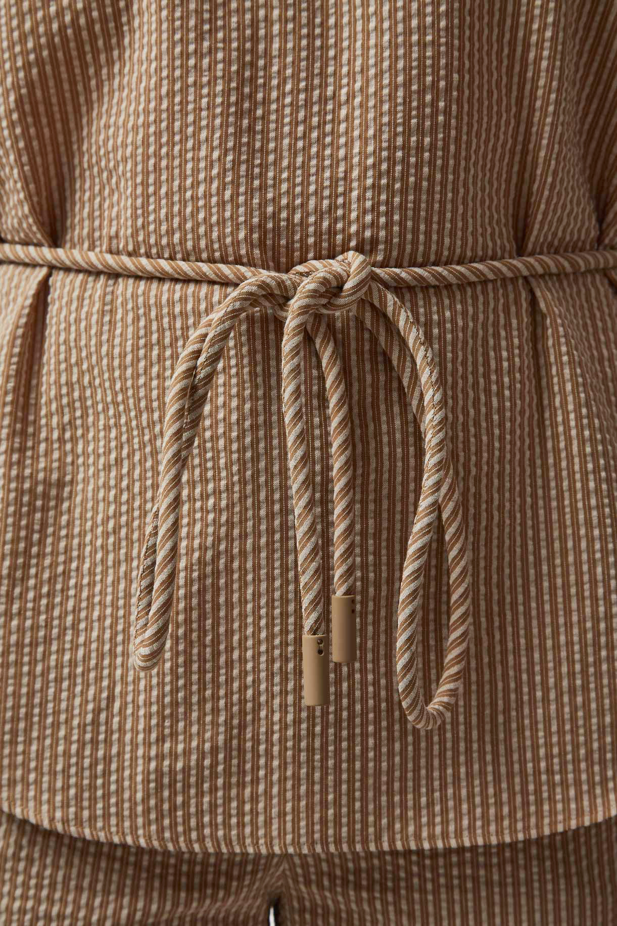 Seersucker shirt with elbow sleeve image number 1