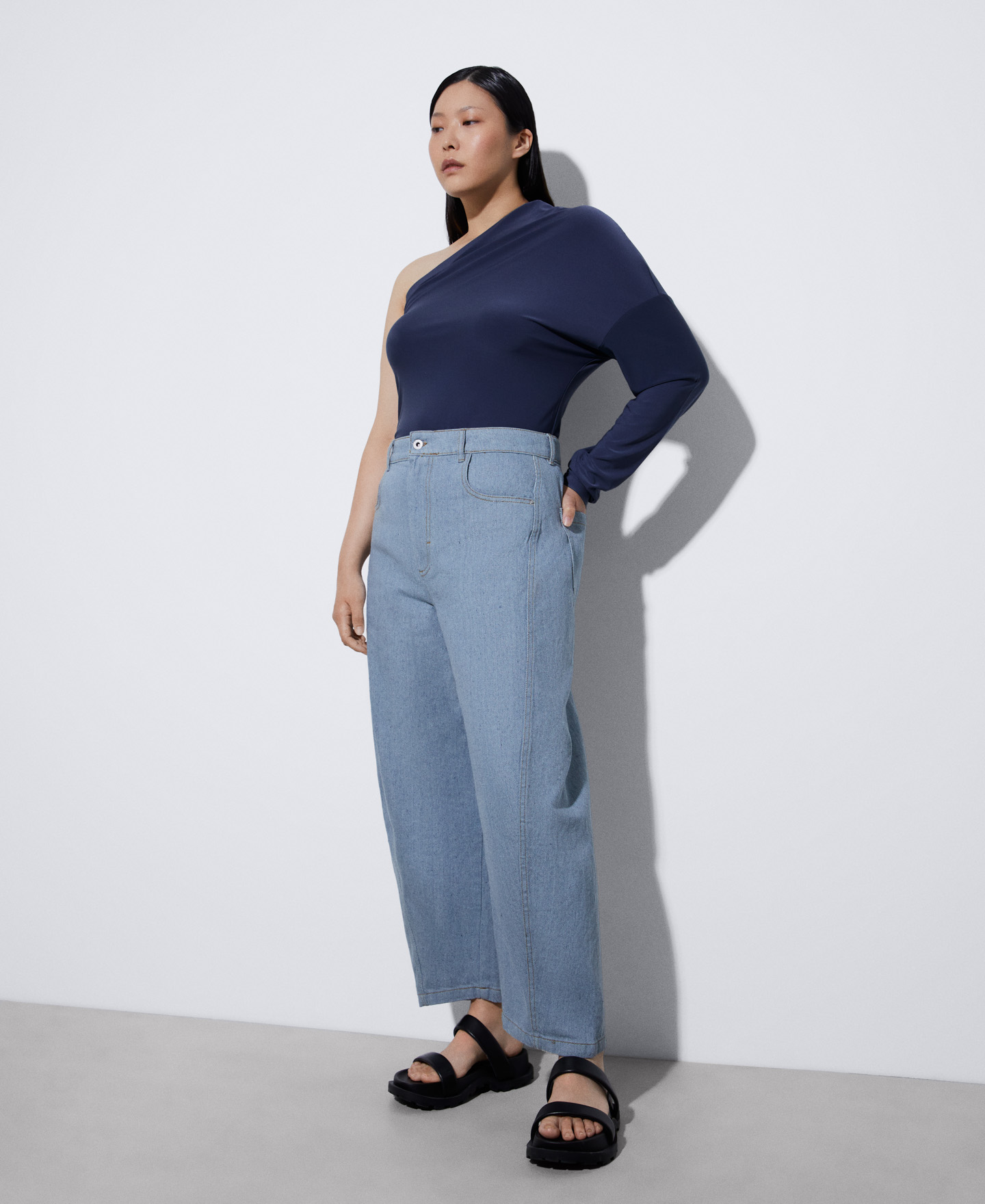 Asymmetric neckline t-shirt image number 1