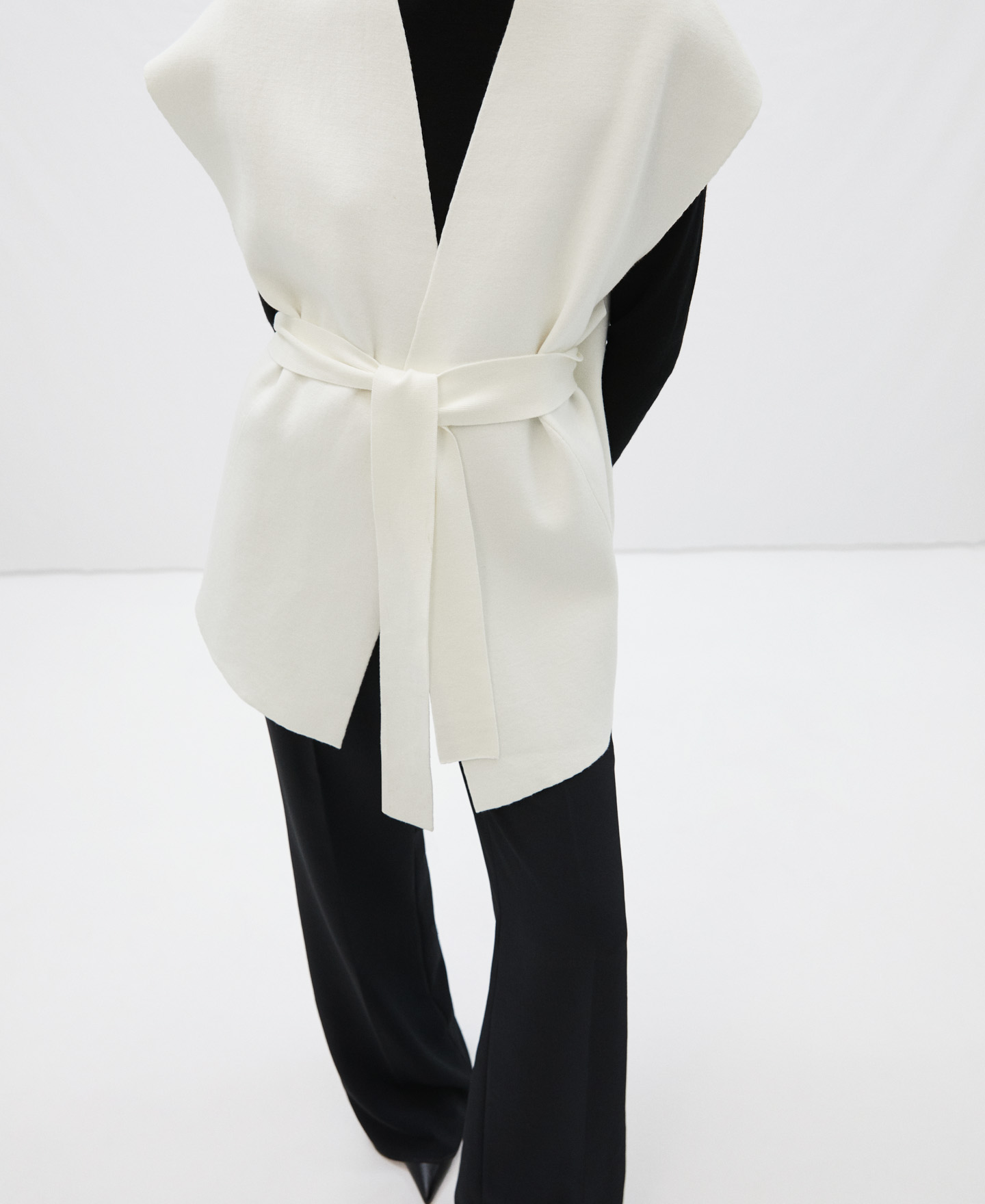 Double-fronted viscose waistcoat image number 3