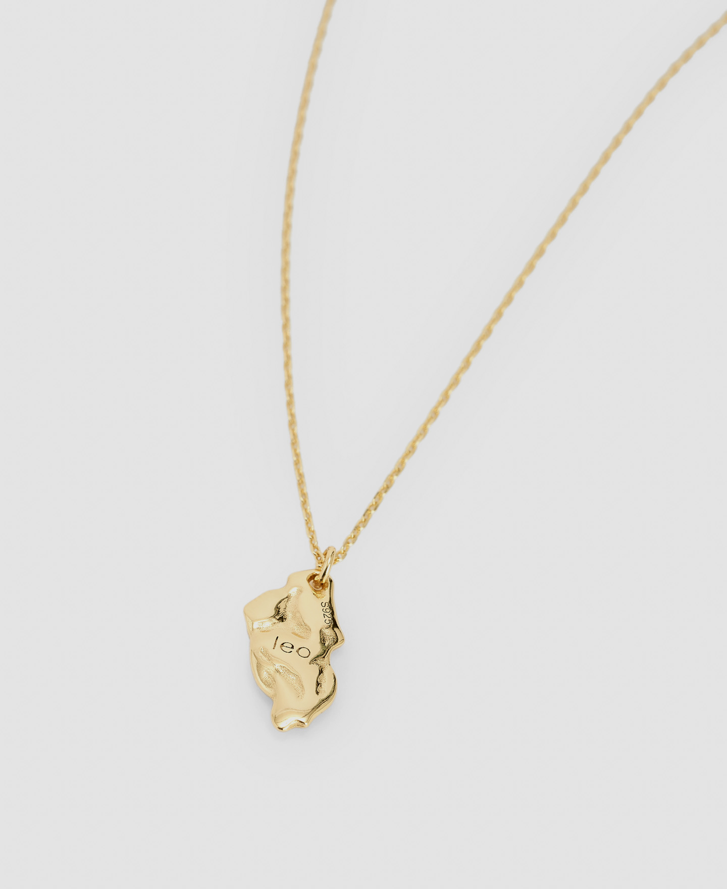 Taurus silver pendant image number 2