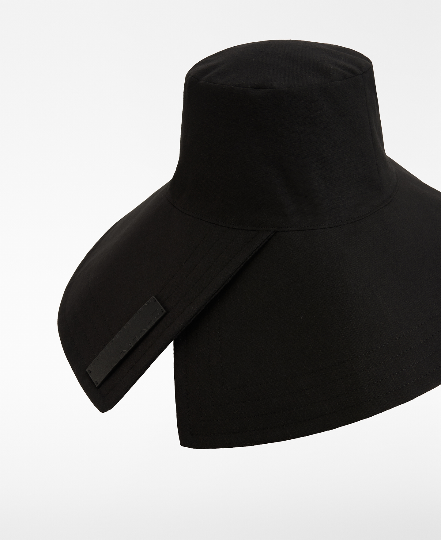 Wide-brim bucket hat with opening image number 1