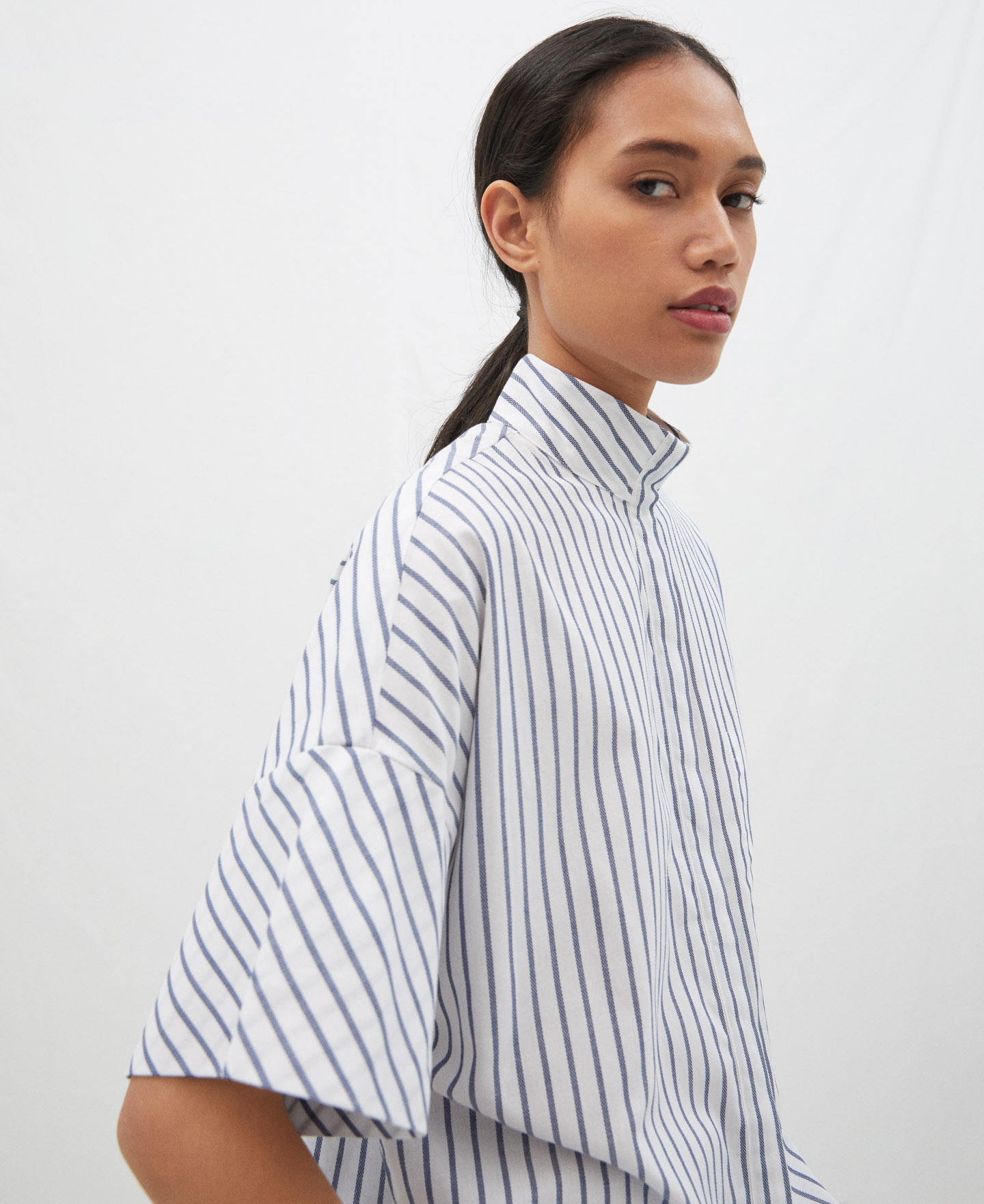 Oversize striped shirt in cotton image number 3