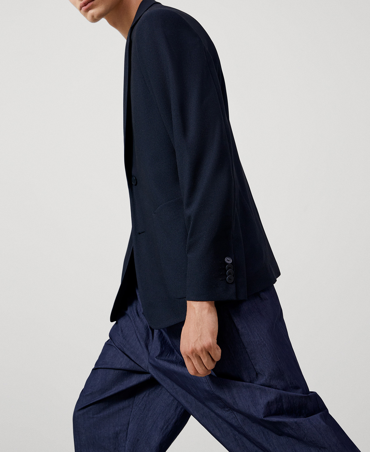 Two buttons tailored blazer image number 5