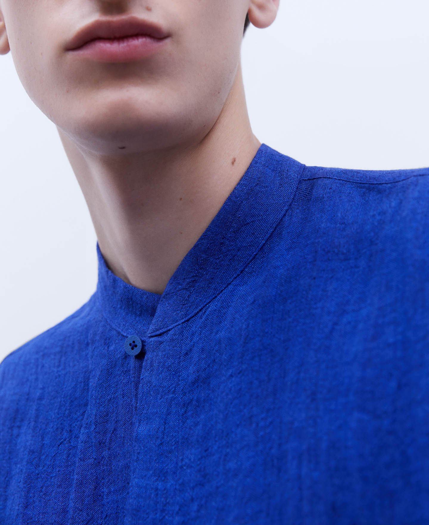 European linen open katfan image number 3