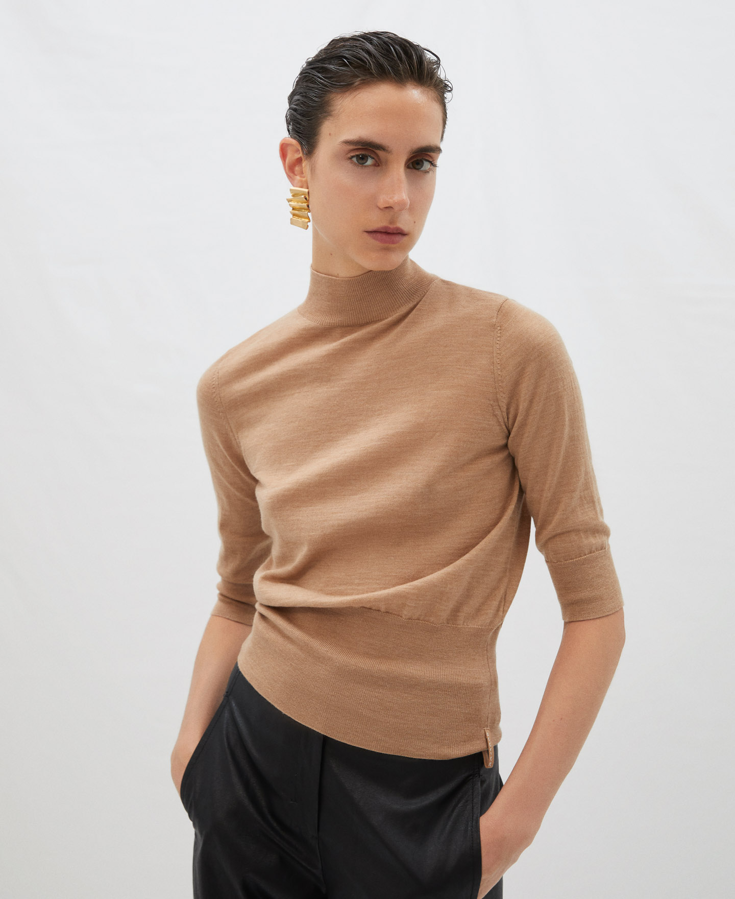 Merino wool perkins collar sweater image number 0