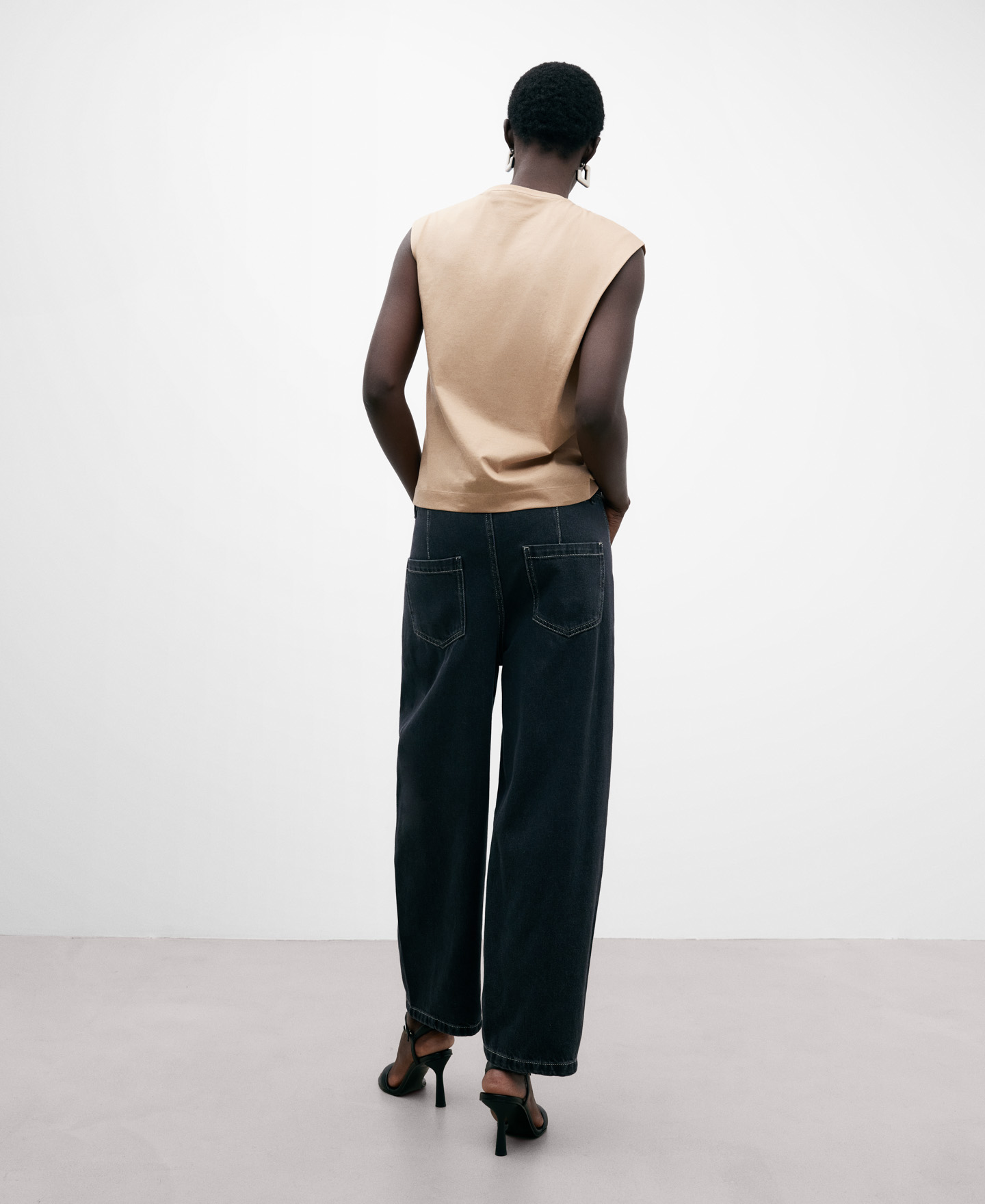 Asymmetrical cotton T-shirt image number 2