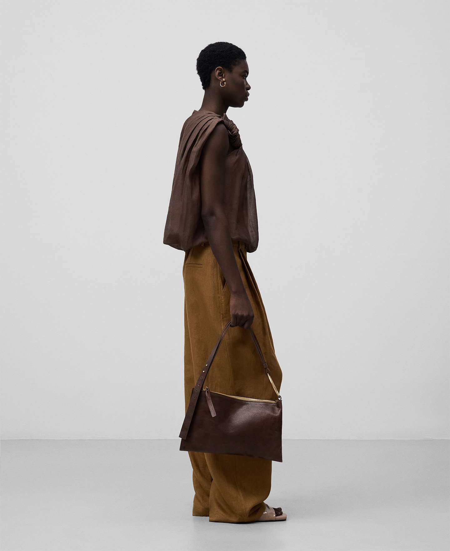 Orión flat shoulder bag woman image number 4