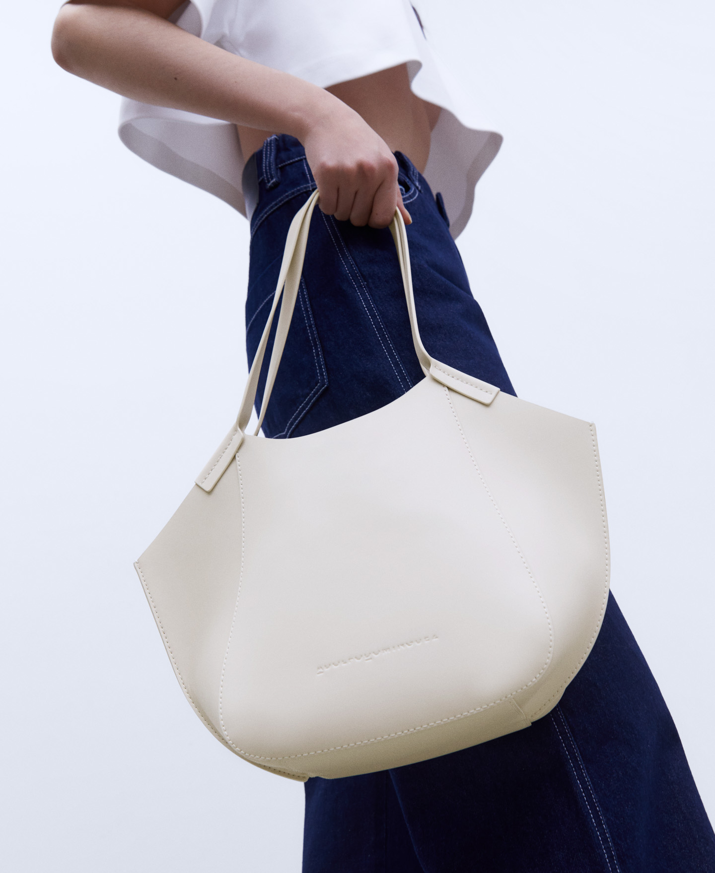 Vachetta leather mini shopper bag image number 5