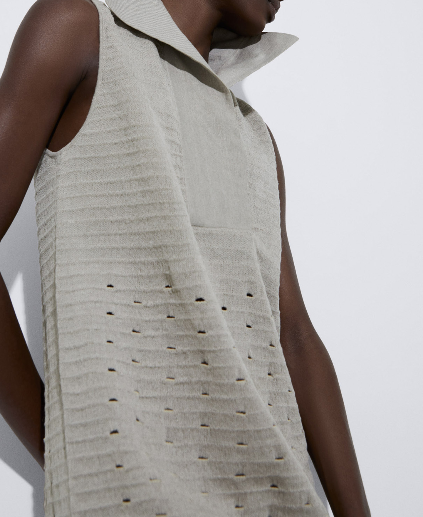 Linen knitted openwork top image number 3