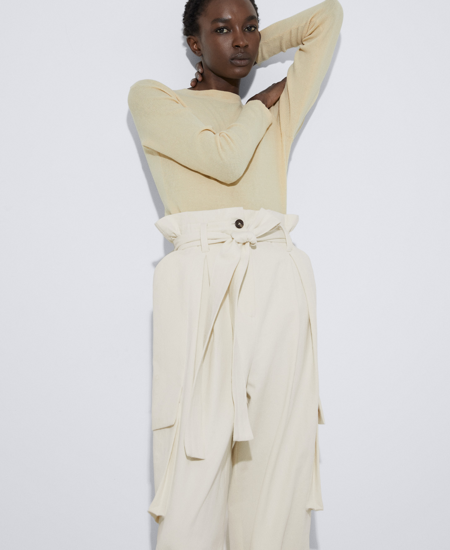 Cotton twill cargo trousers image number 3
