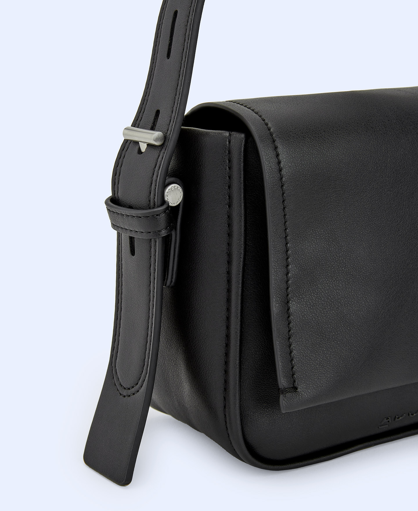 Smooth texture small shoulder bag image number 3