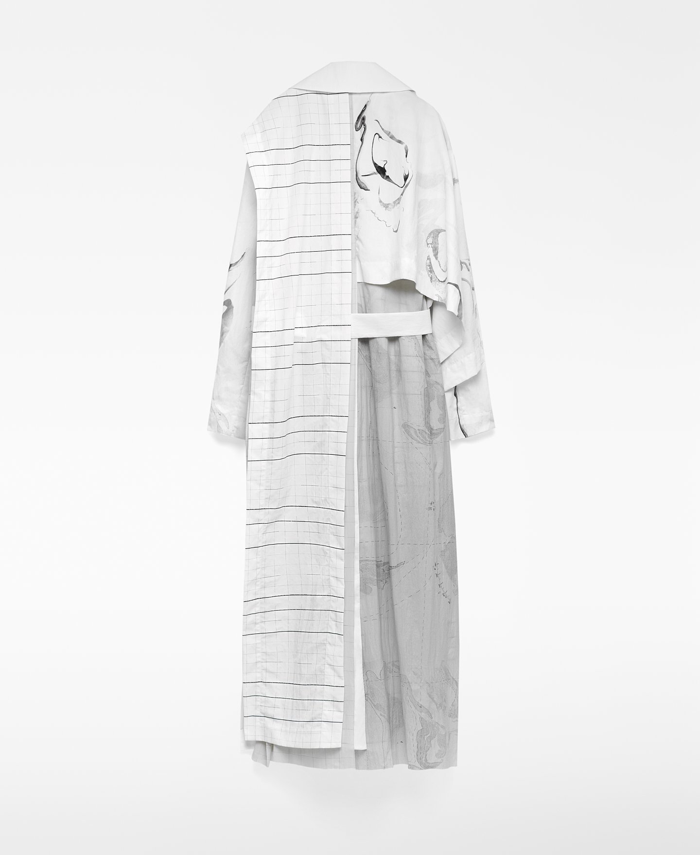 Gabardina oversize estampada mujer image number 5